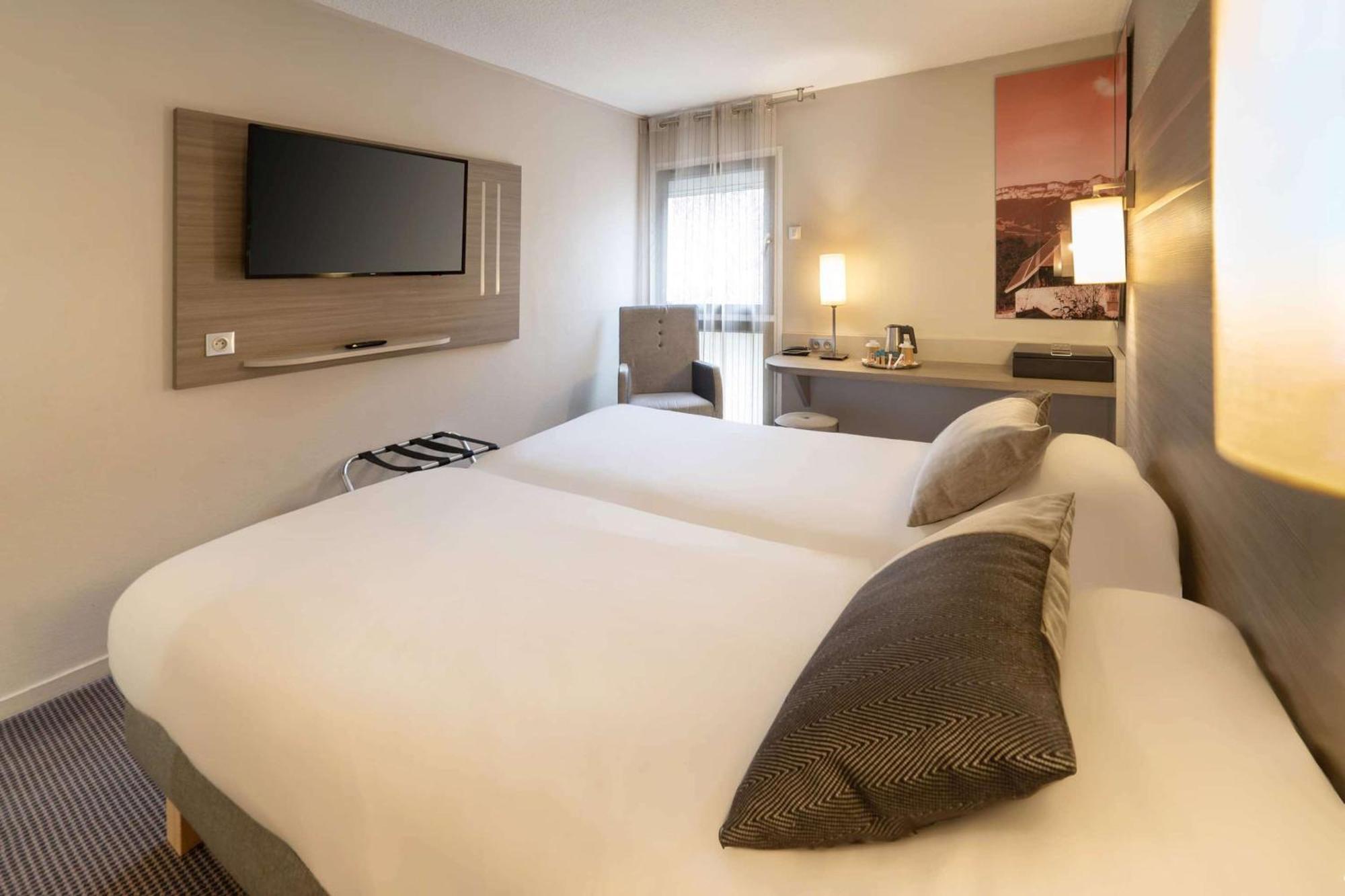Standard Twin Room Non-Smoking