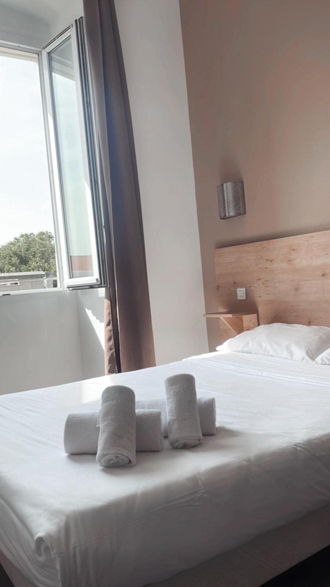 Standard Triple Room,139209792:JPEG
