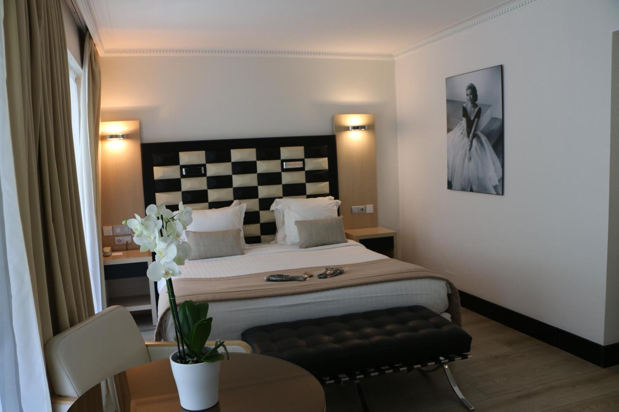 Deluxe Double Room Terrace Garden View