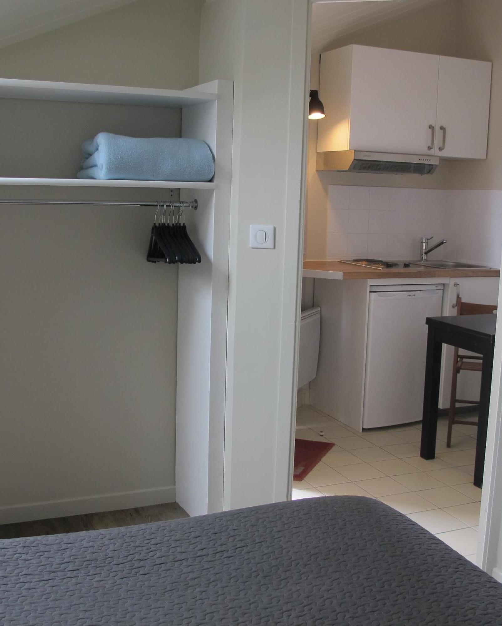 Studio Kitchen