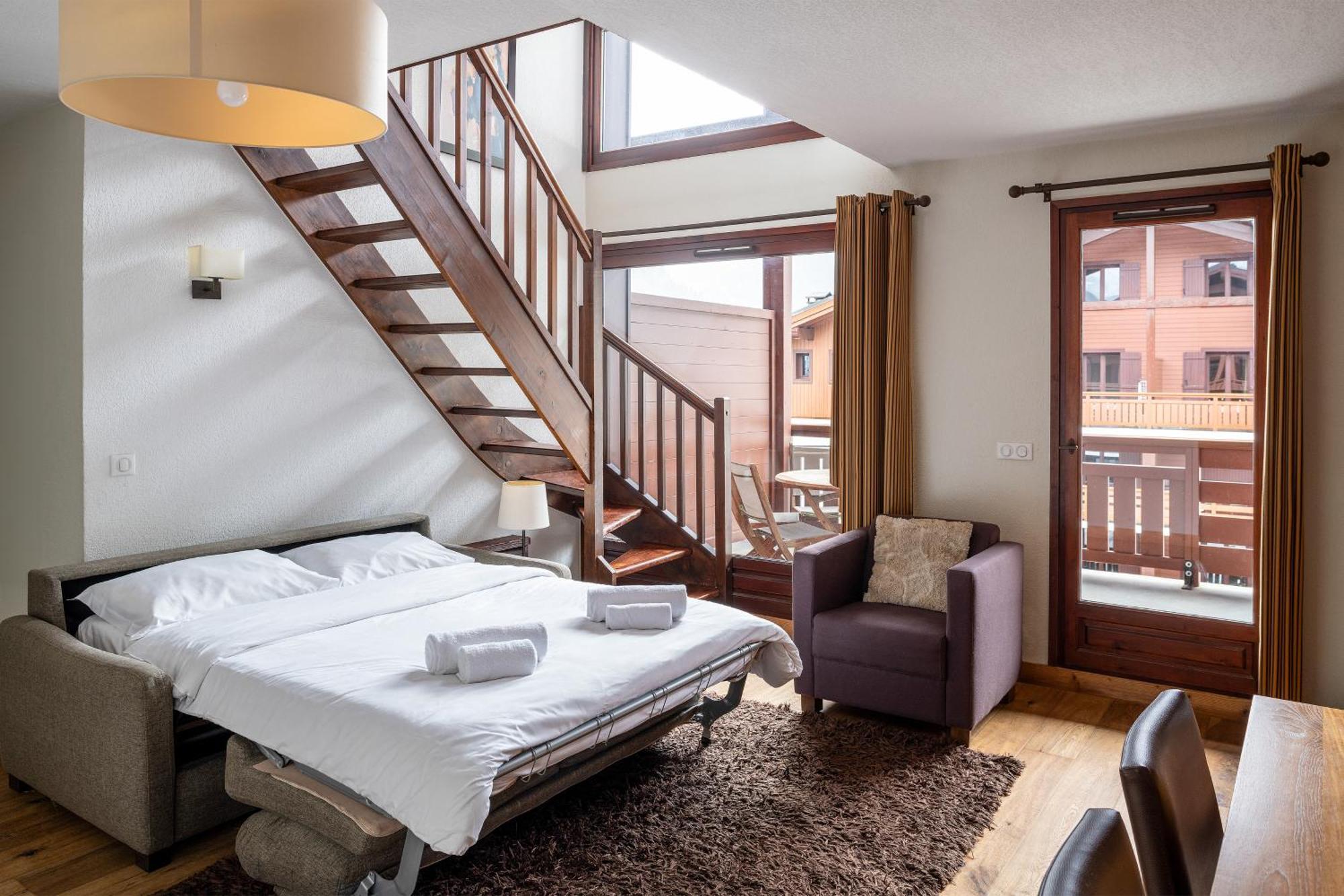 2 Bedroom Apartment Duplex max