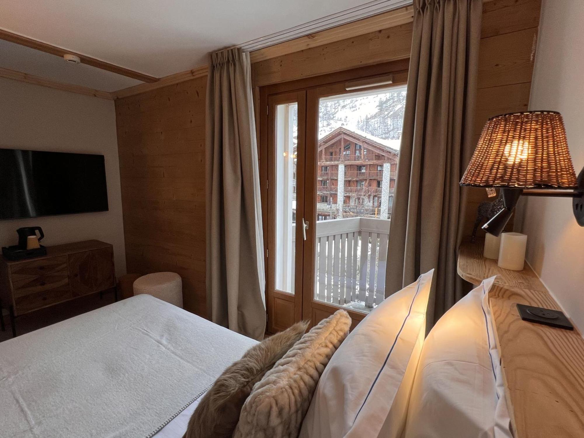 Superior Double or Twin Room City View