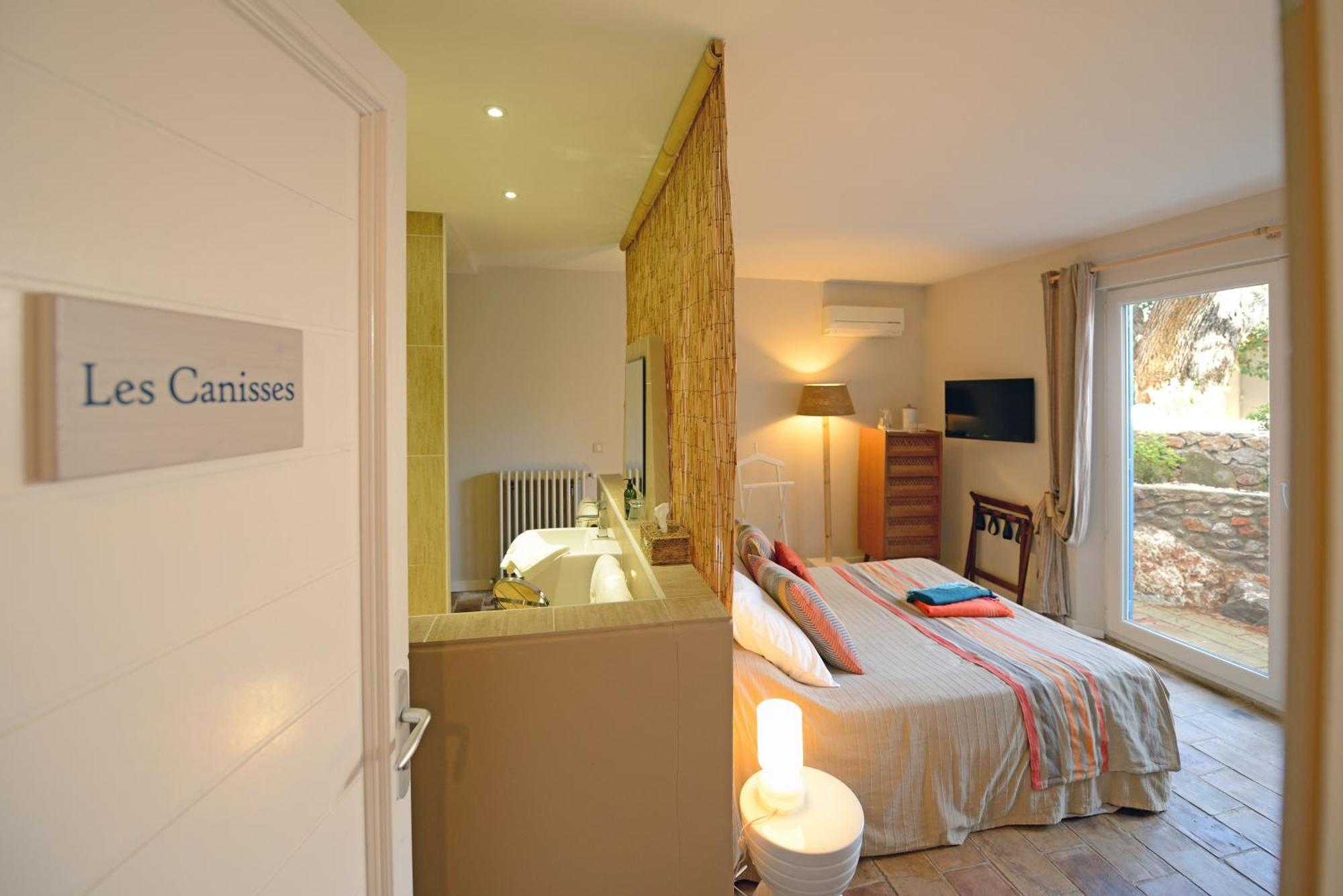Double Room Private Bathroom