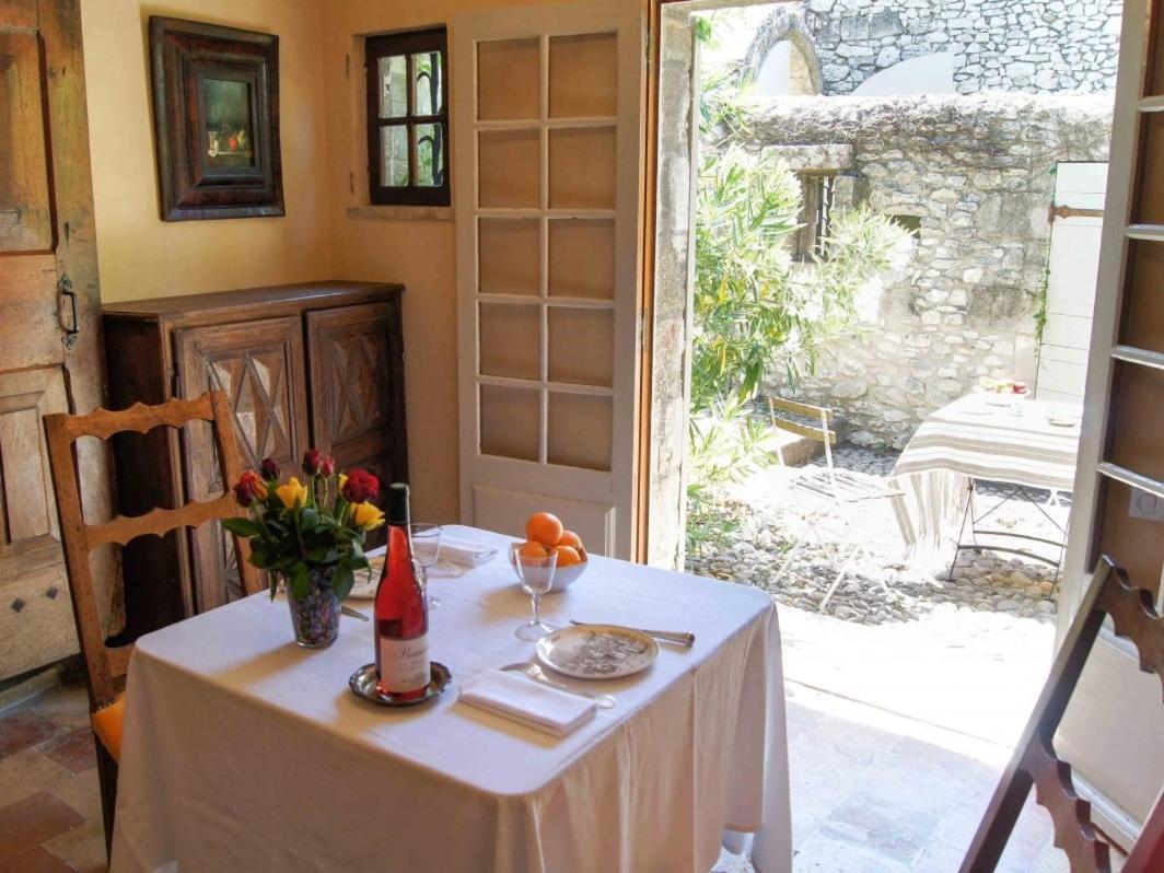 One-Bedroom Cottage
