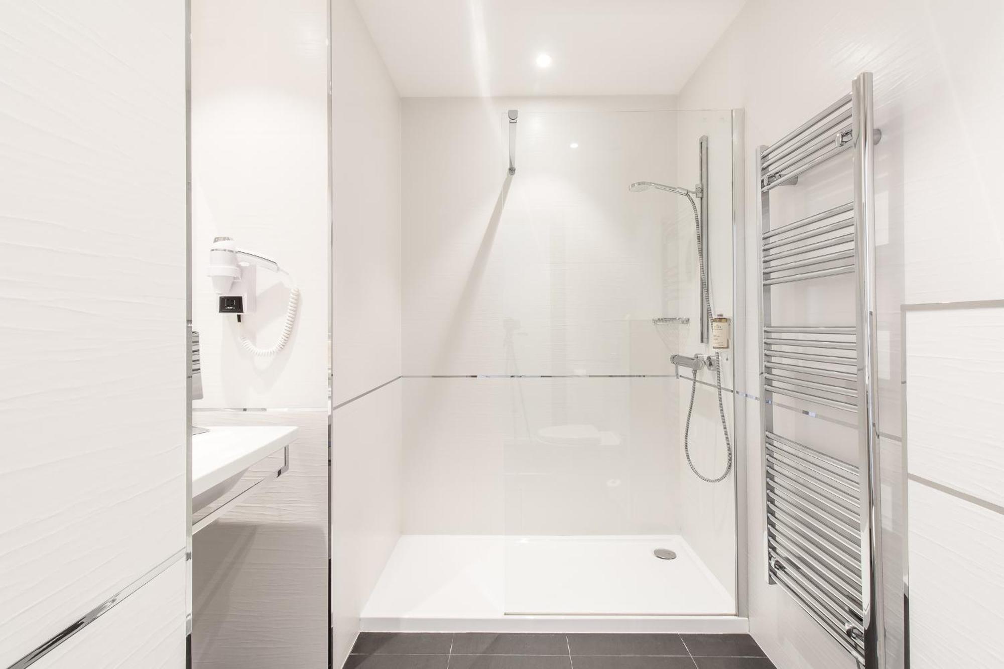 Junior Suite con Letto Queen-Size, Divano Letto e Vista Montagna - Non Fumatori