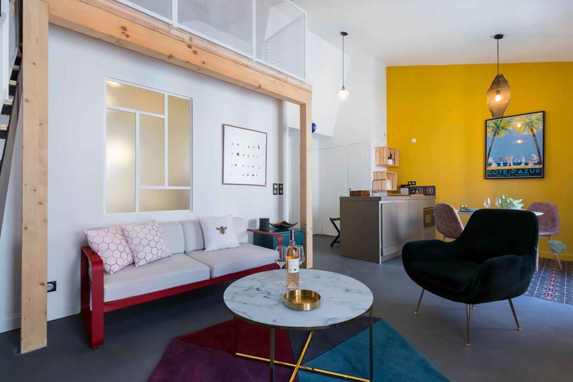 One-Bedroom Apartment Duplex