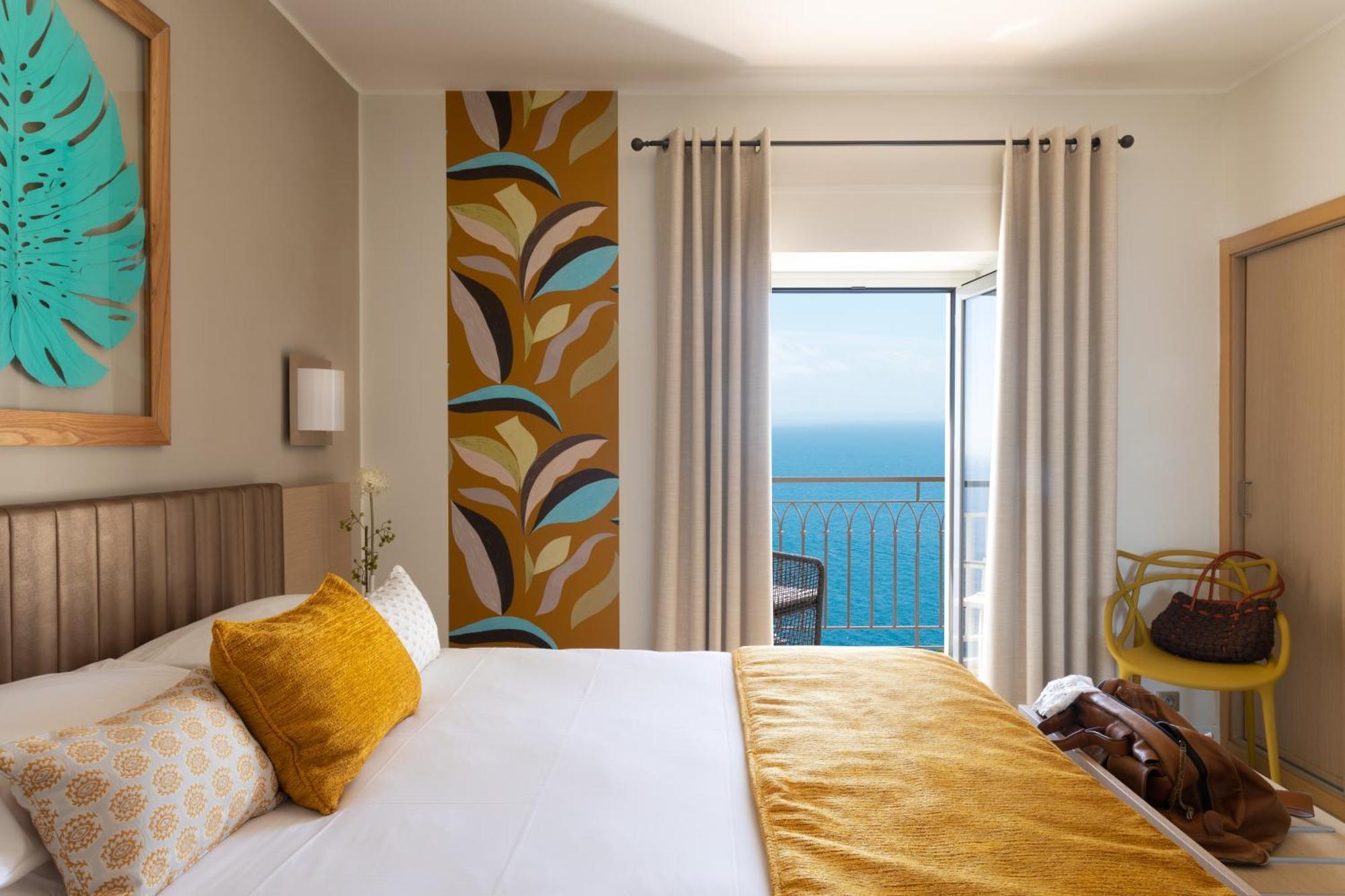 Superior Double Room Balcony Sea View