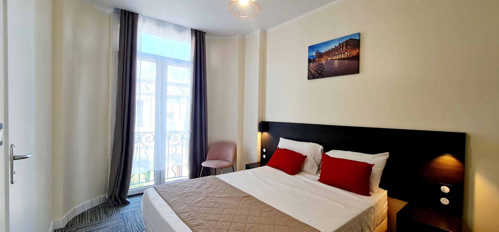 Double Room,1596059538:JPEG