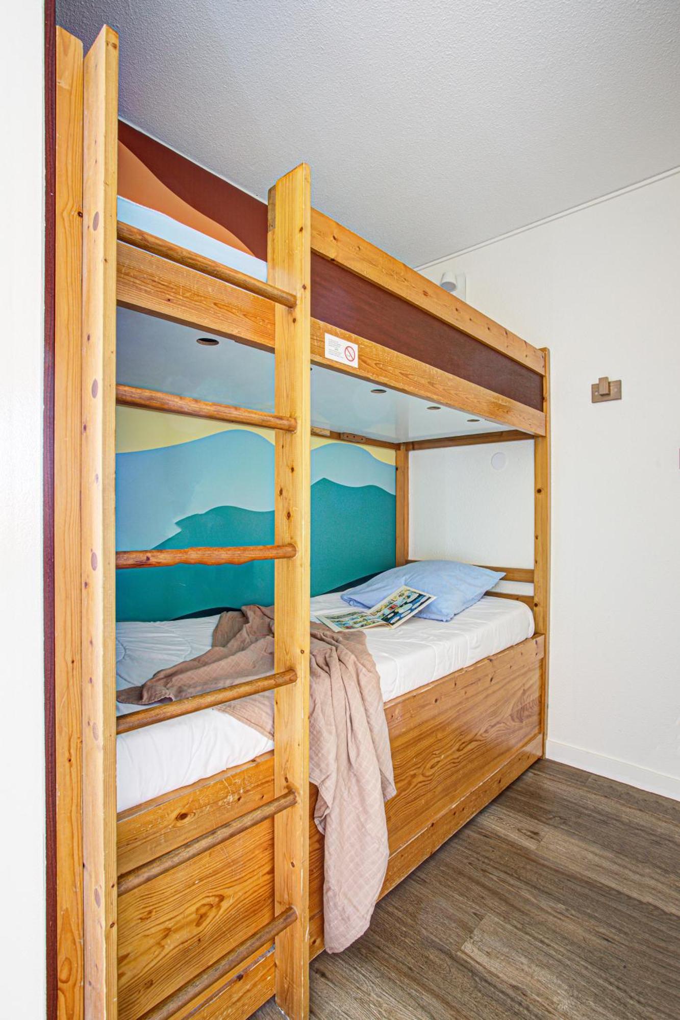 Studio Sleeping Alcove Air Conditioning Terrace or Balcony