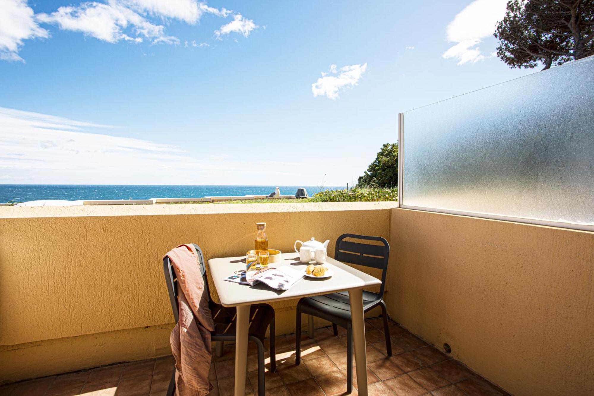 Studio Air Conditioning Balcony Sea view