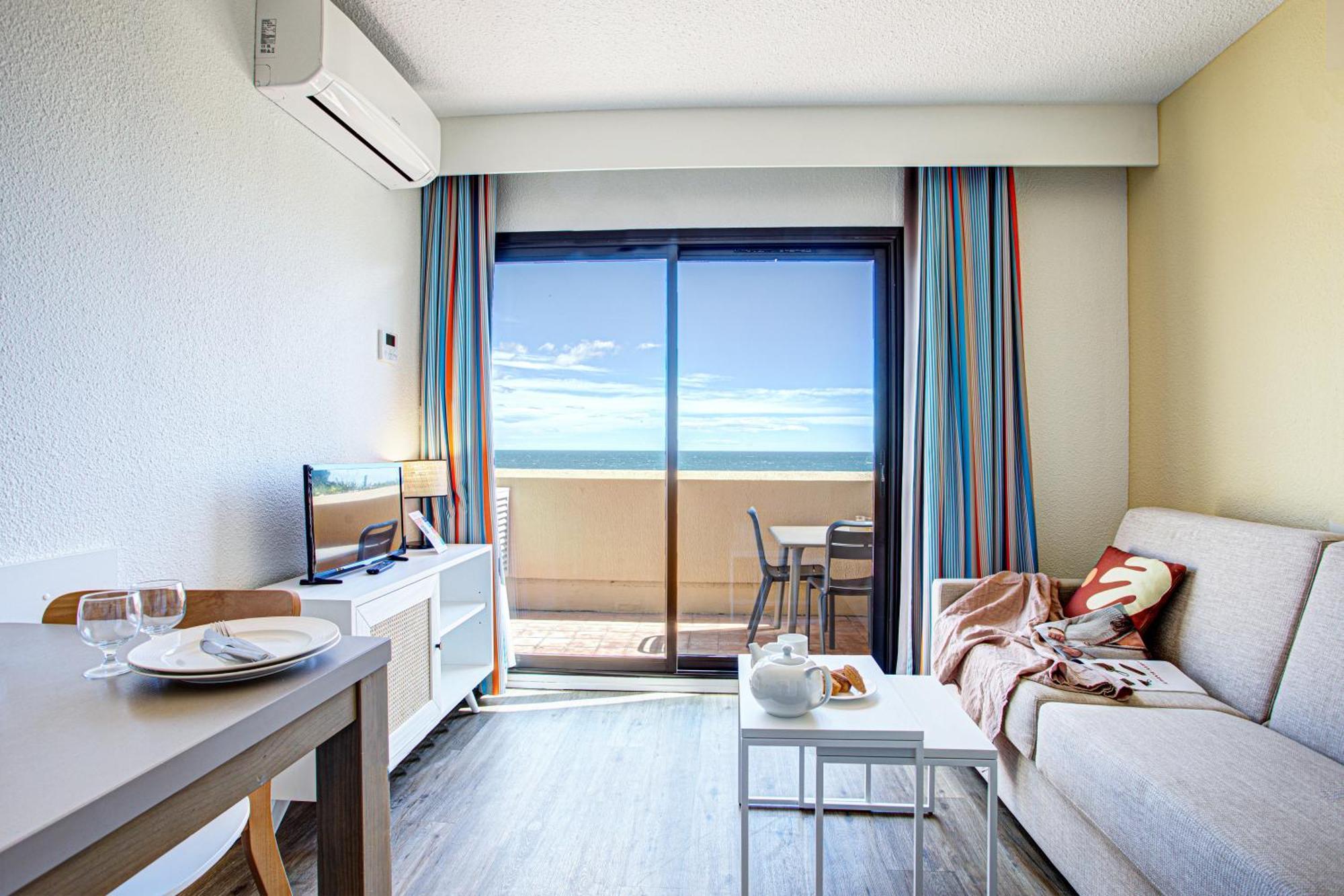 Studio Air Conditioning Balcony Sea view