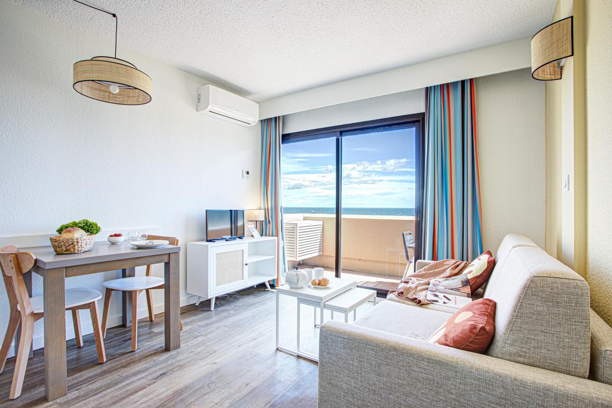 Studio Air Conditioning Balcony Sea view