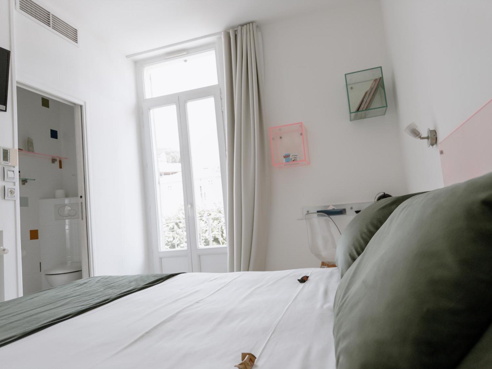 Classic Room,1592045348:JPEG