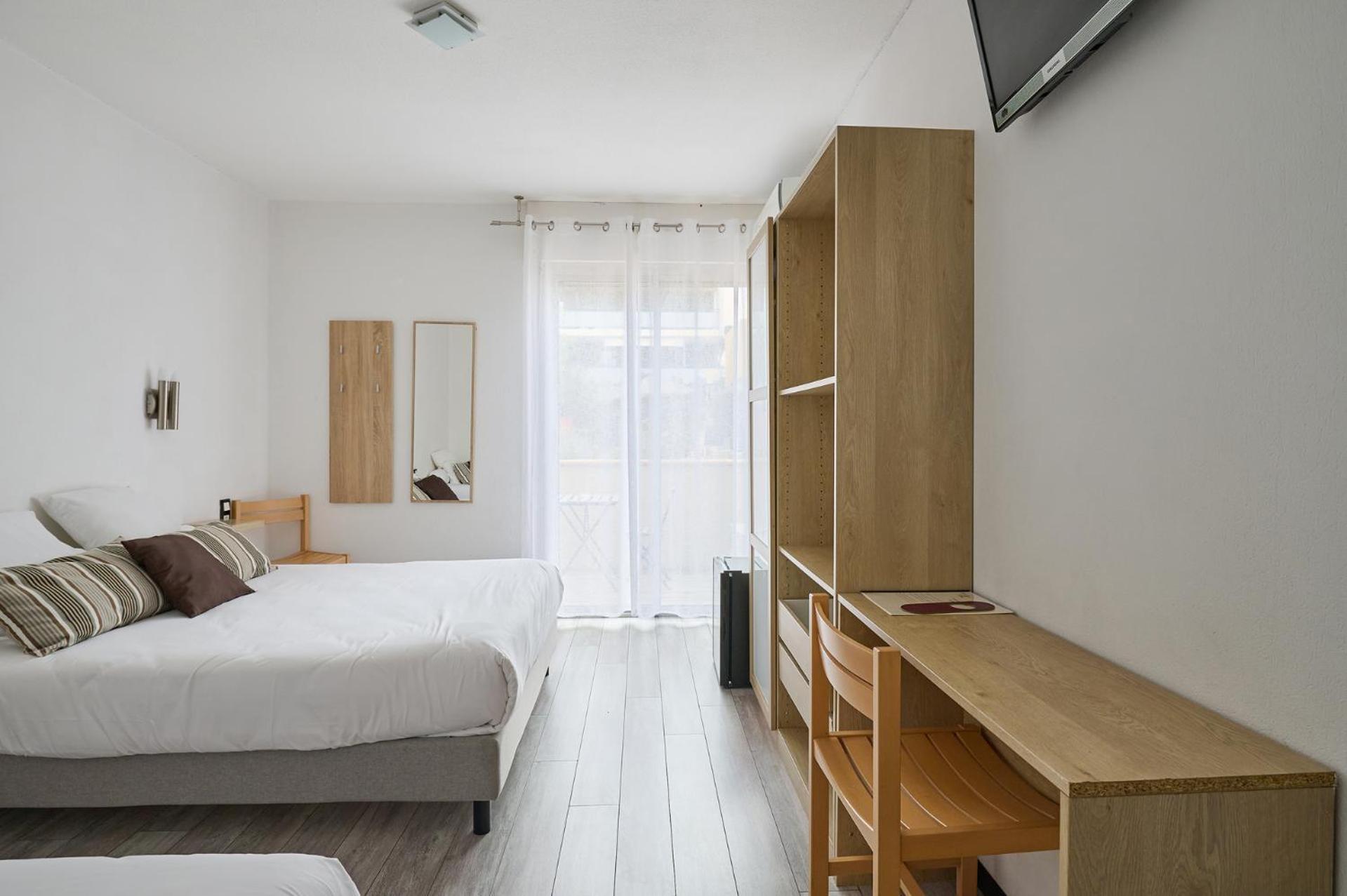 Comfort Triple Room - Courtyard side,1592048949:JPEG