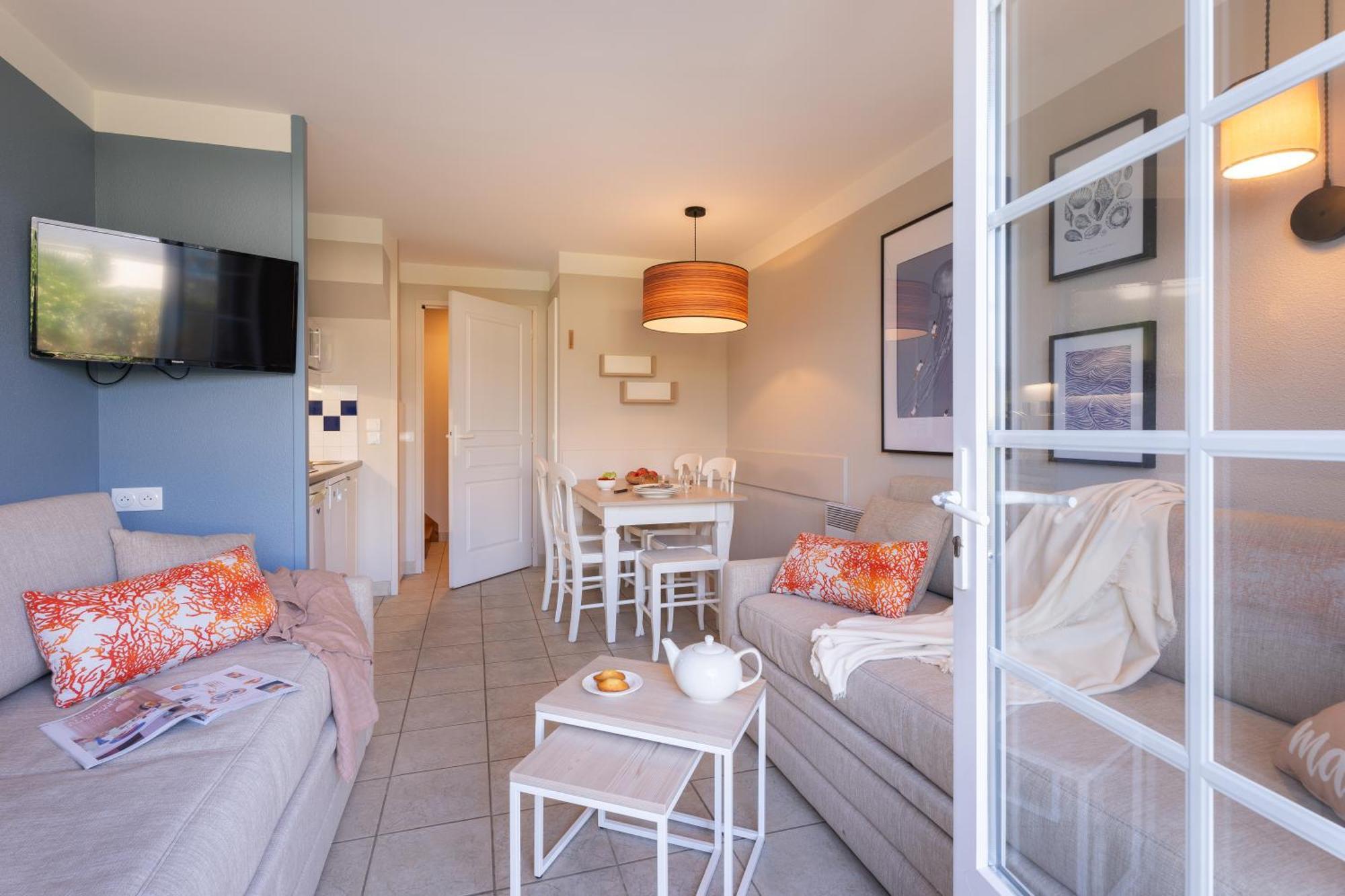 One-Bedroom House Terrace,1592055836:JPEG