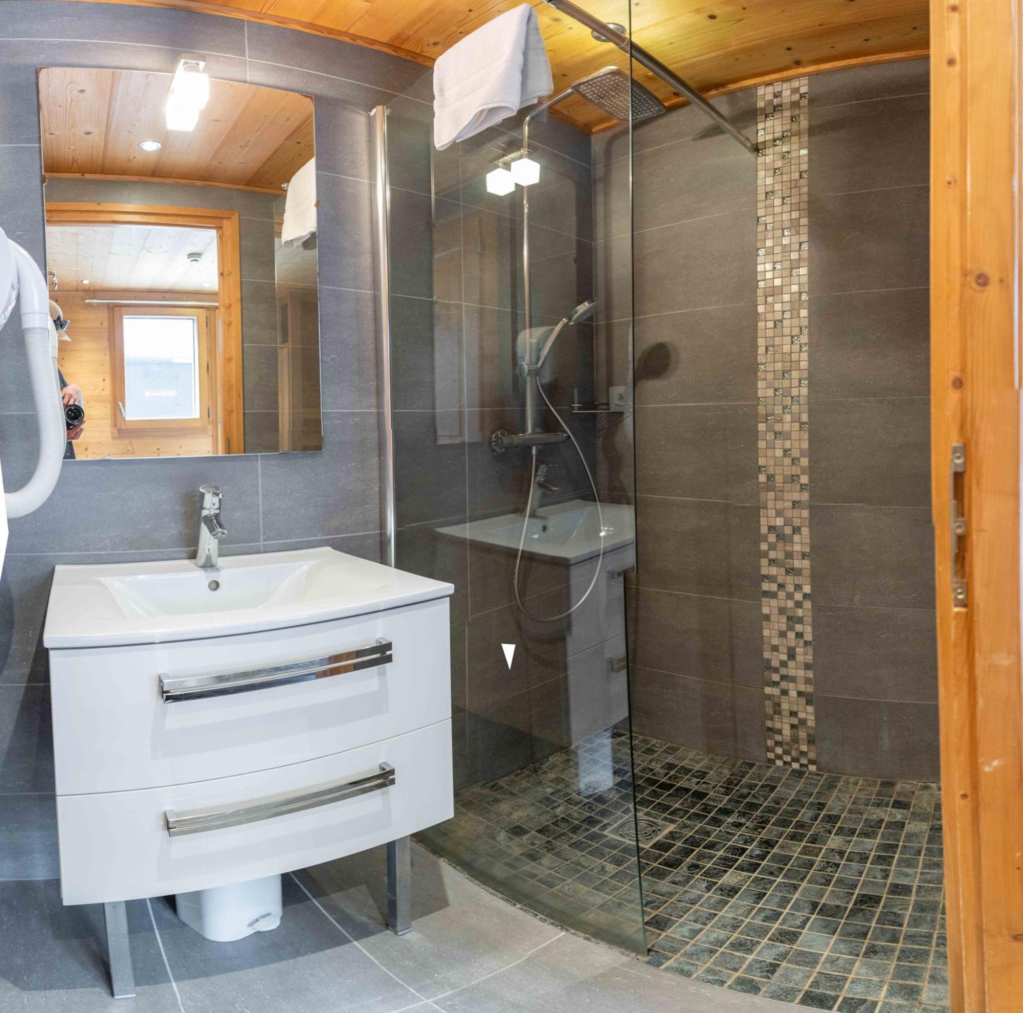 Two-Bedroom Chalet,1592065570:JPEG