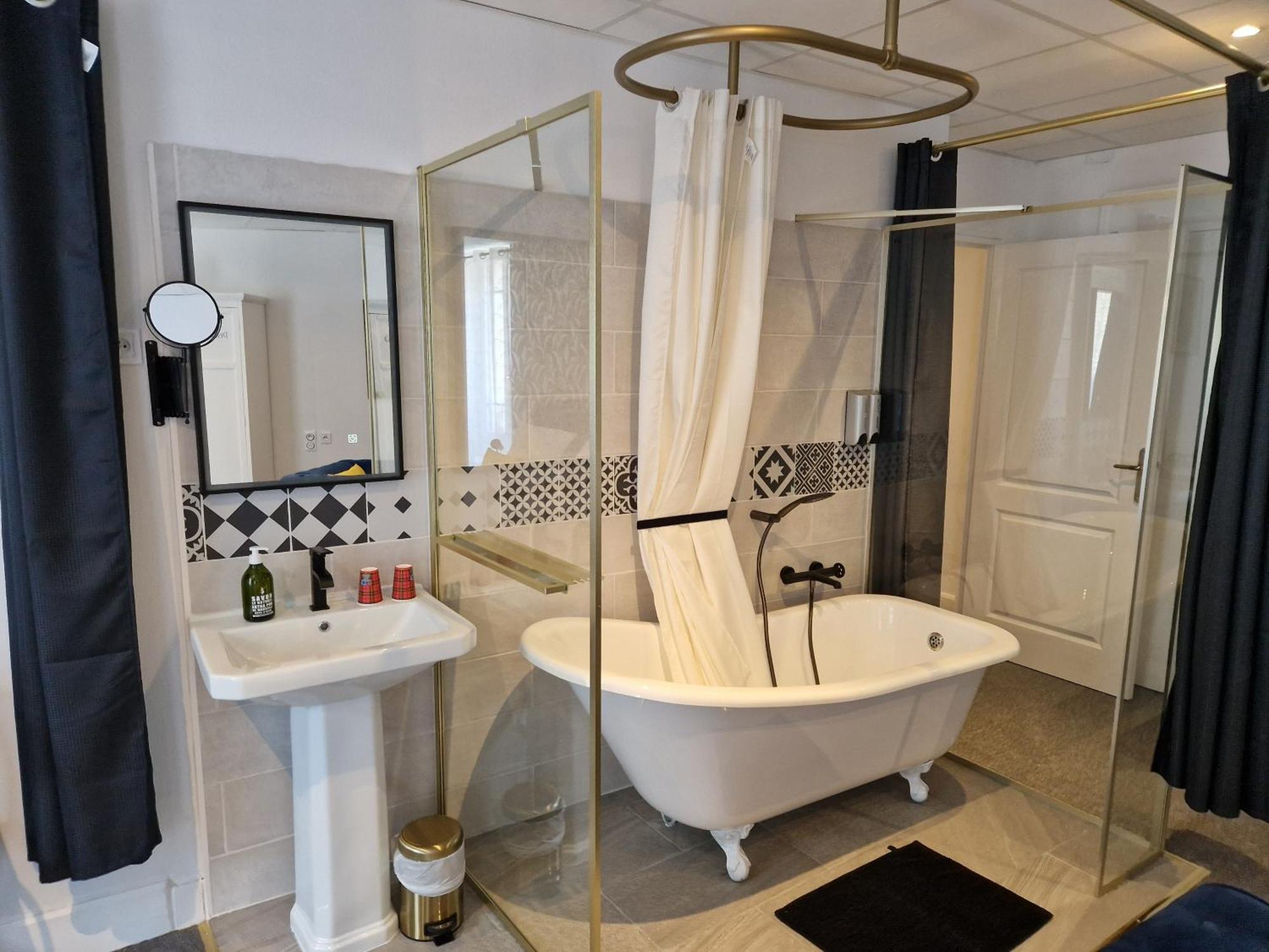 Large Double Room