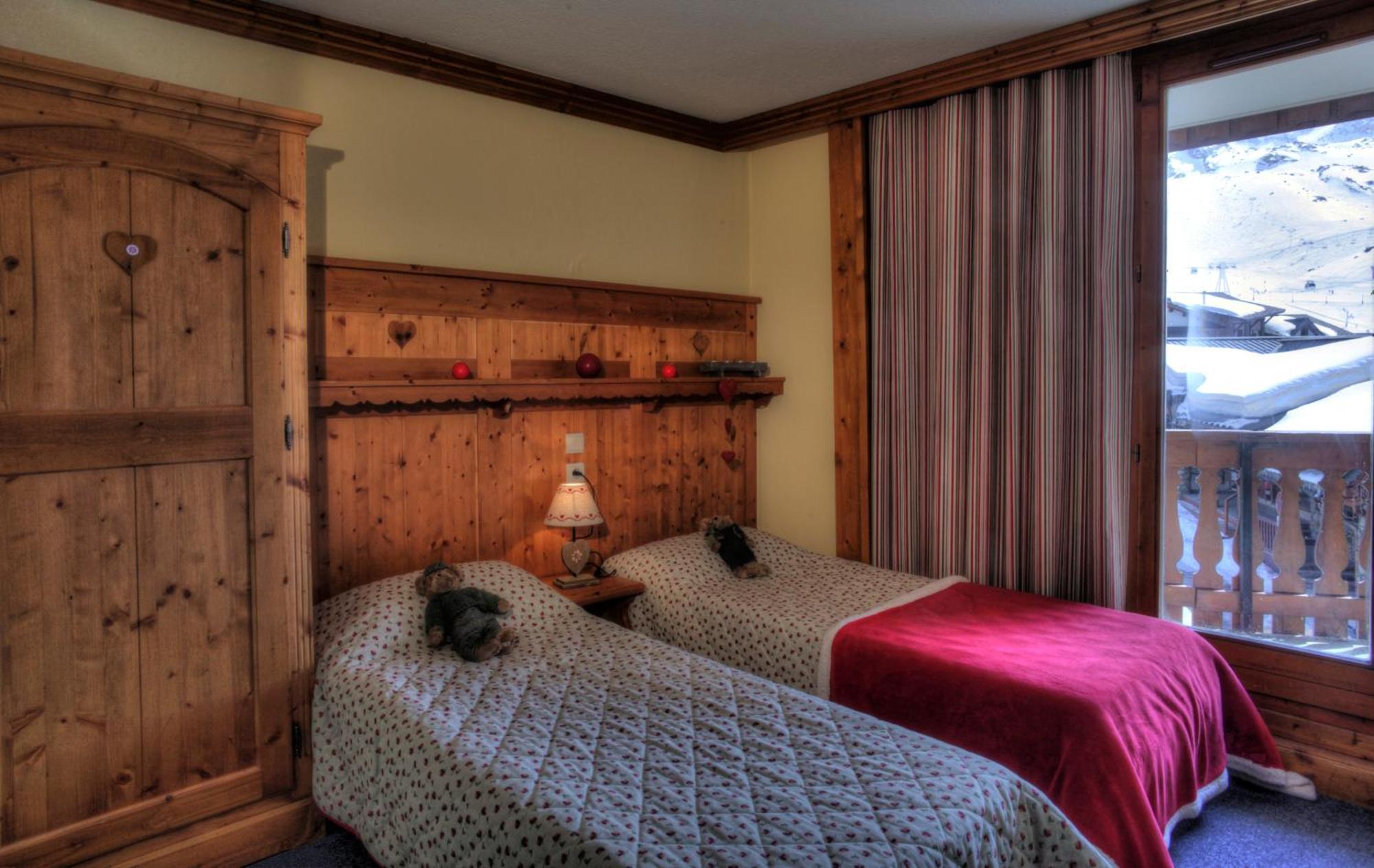 Comfort Two-Bedroom Apartment Cabin