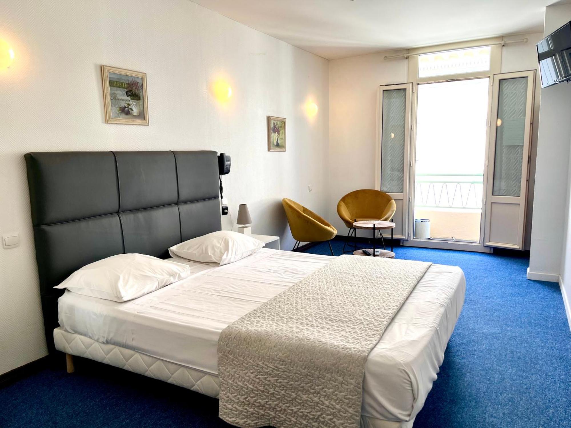 Queen Double Room,1594670387:JPEG