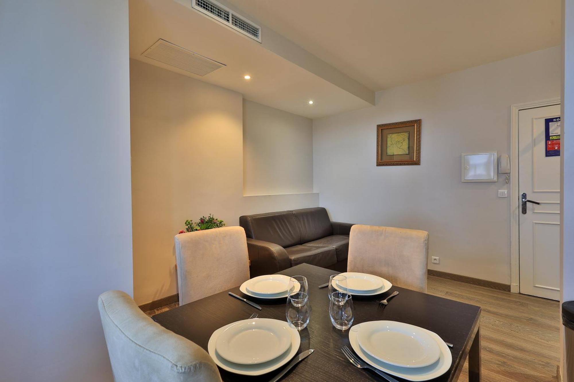 One bedroom balcony Beaulieu sur mer,1594699652:JPEG