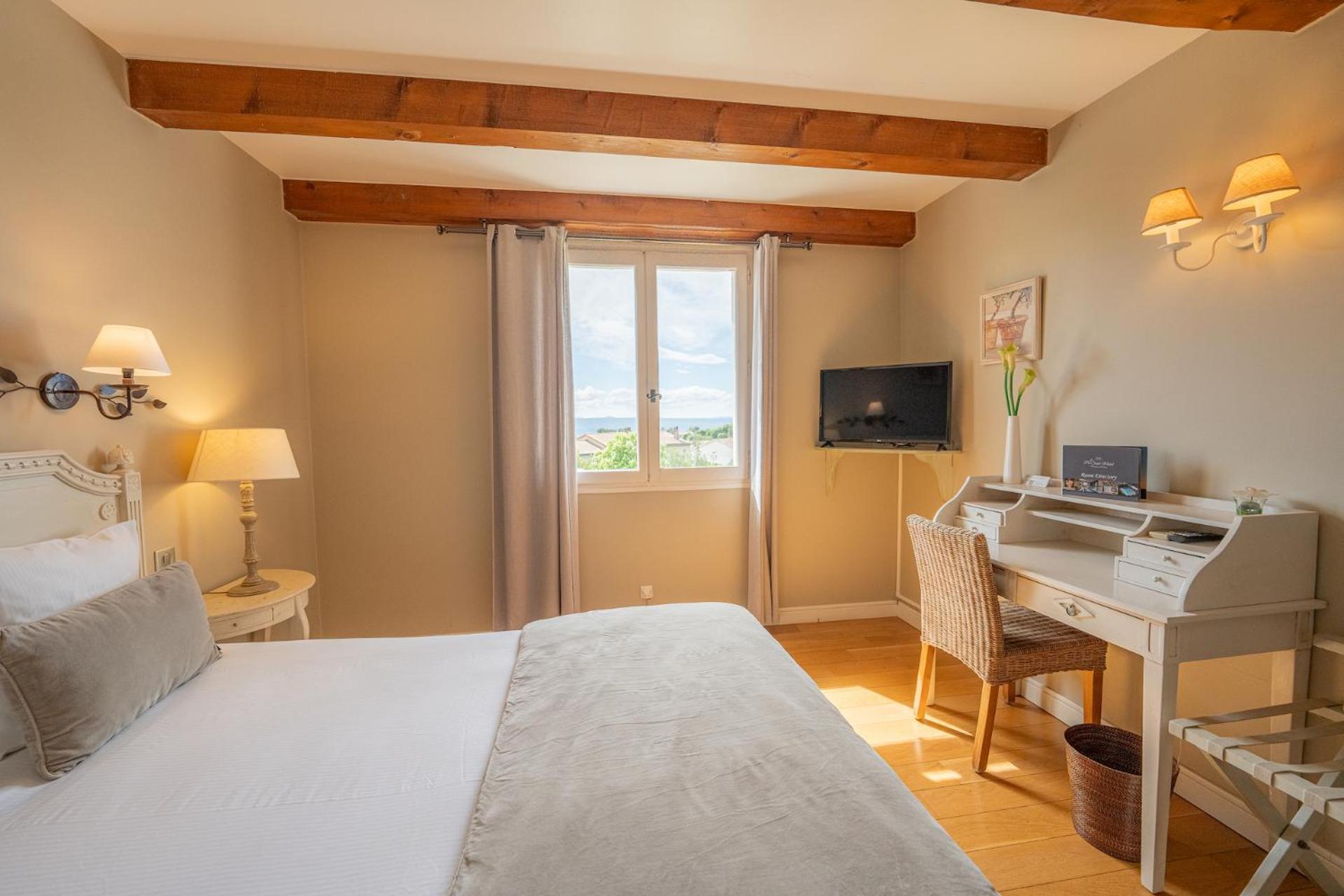 Classic Double Room