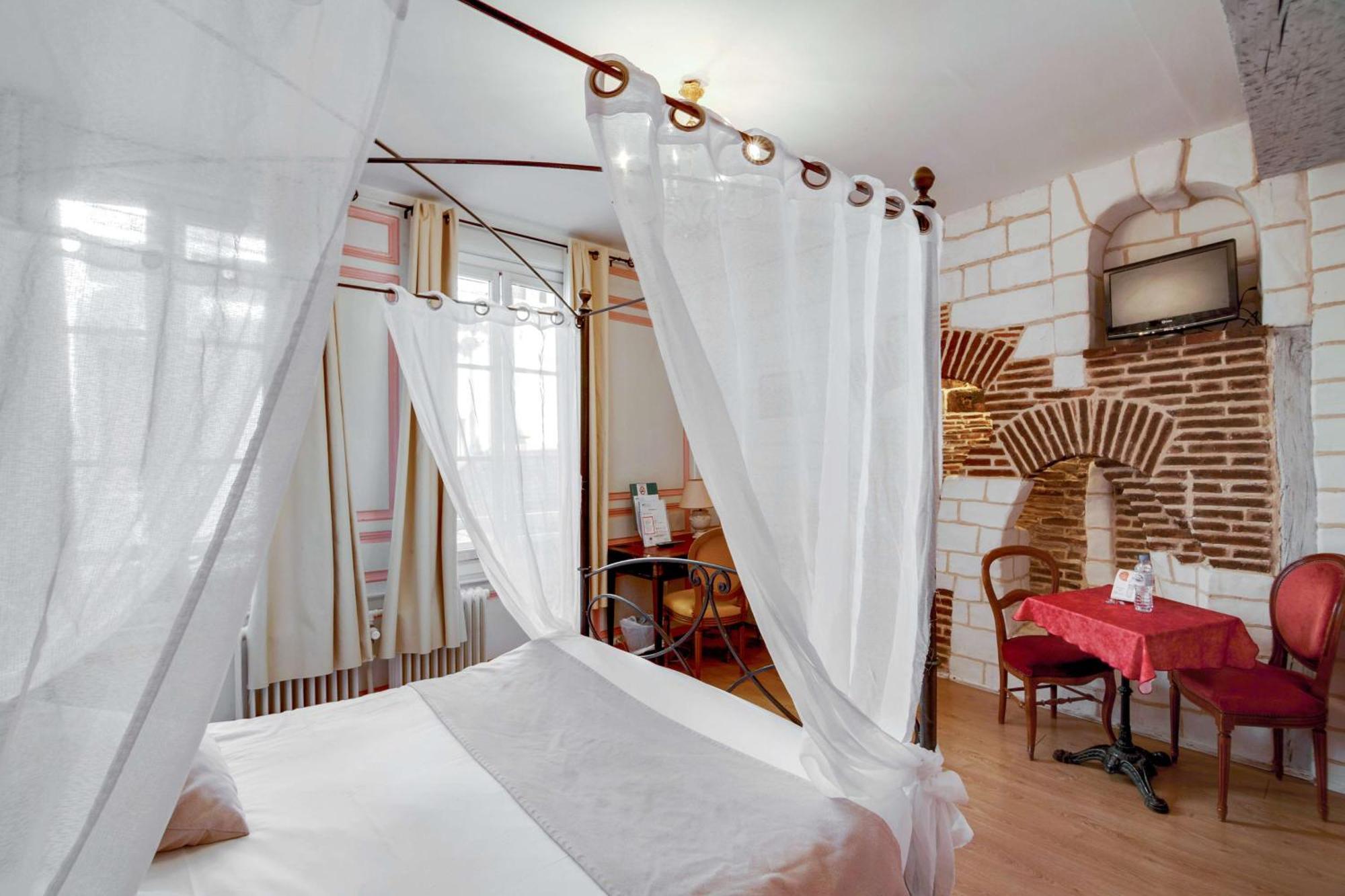 Chambre Lit Double Supérieure,1596027502:JPEG