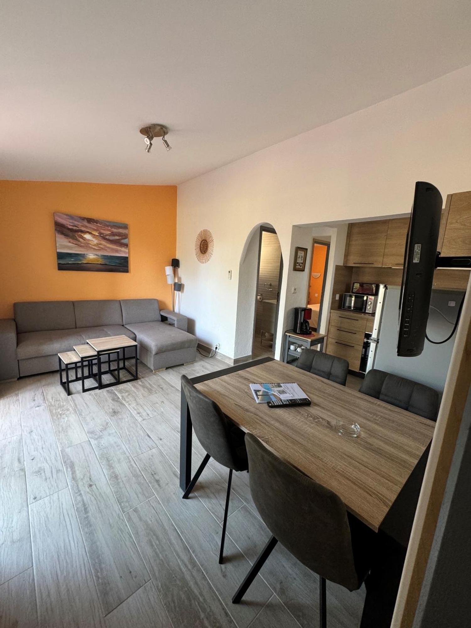 Appartamento con 3 Camere da Letto