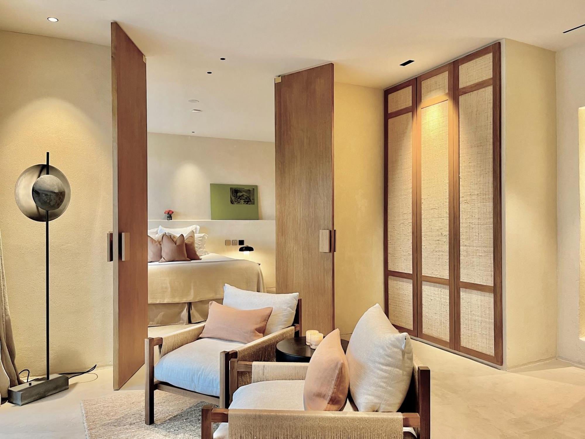 Suite with Private Pool,1596871707:JPEG