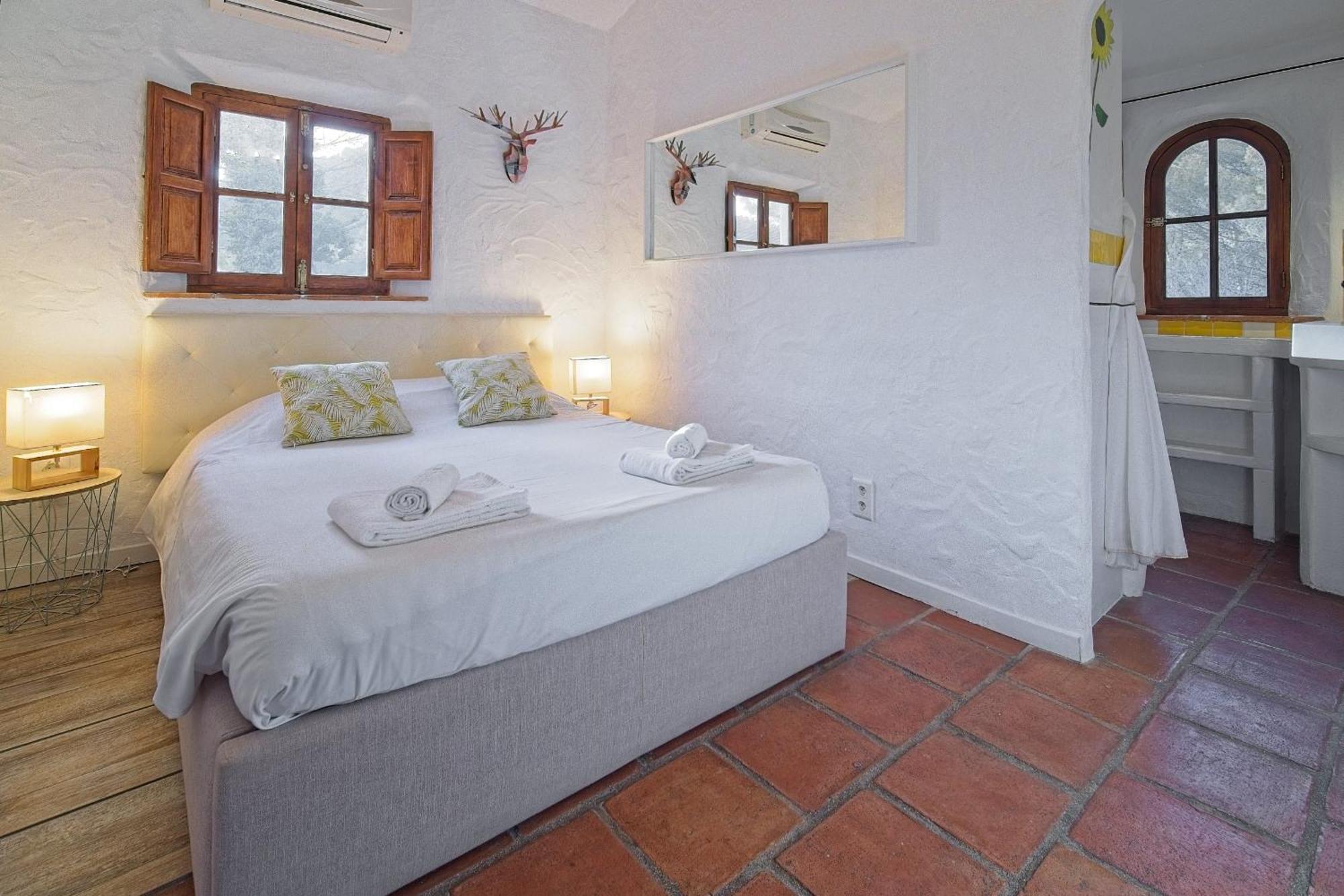 Double Room,1596896056:JPEG