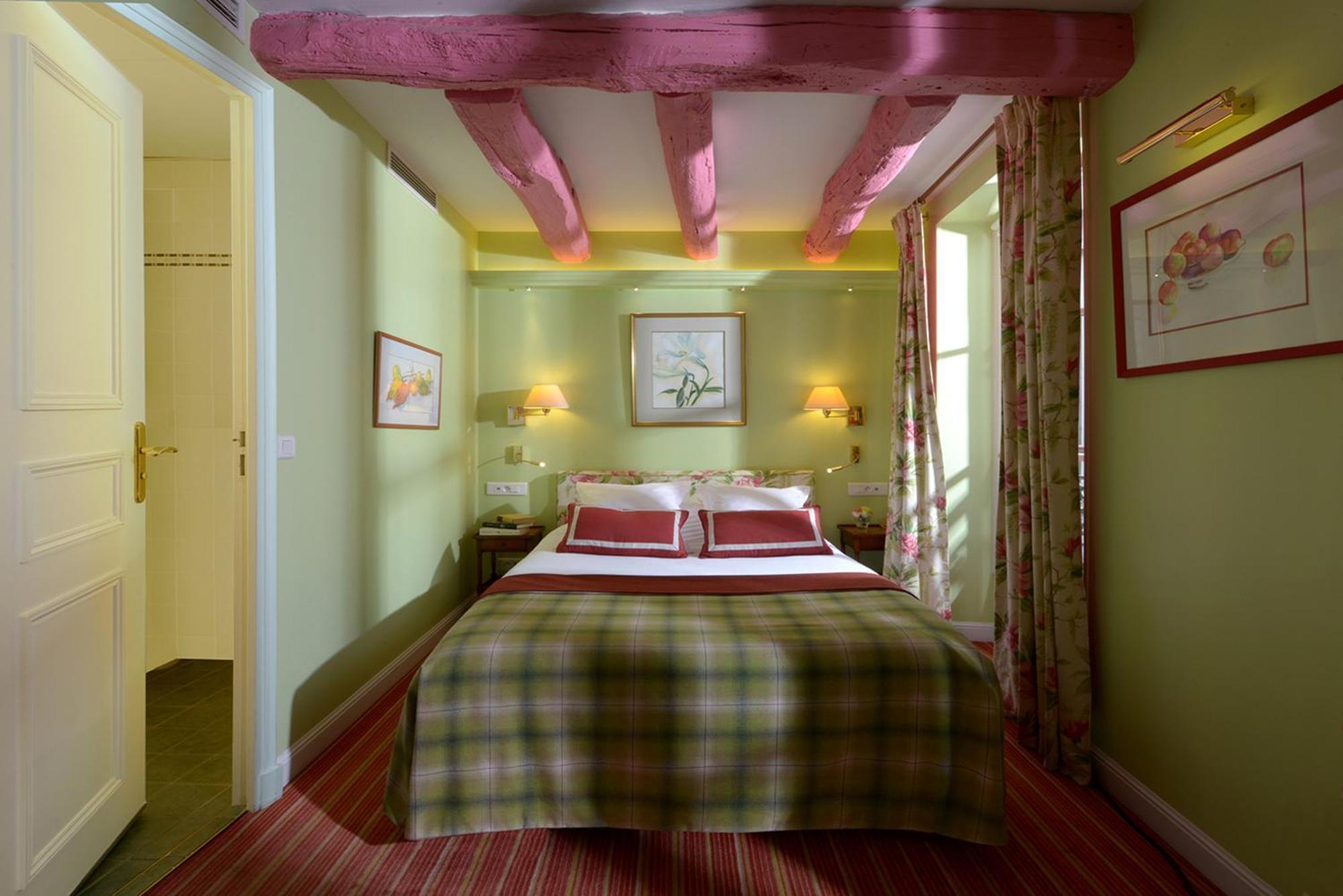 Classic Double Room,1598889380:JPEG