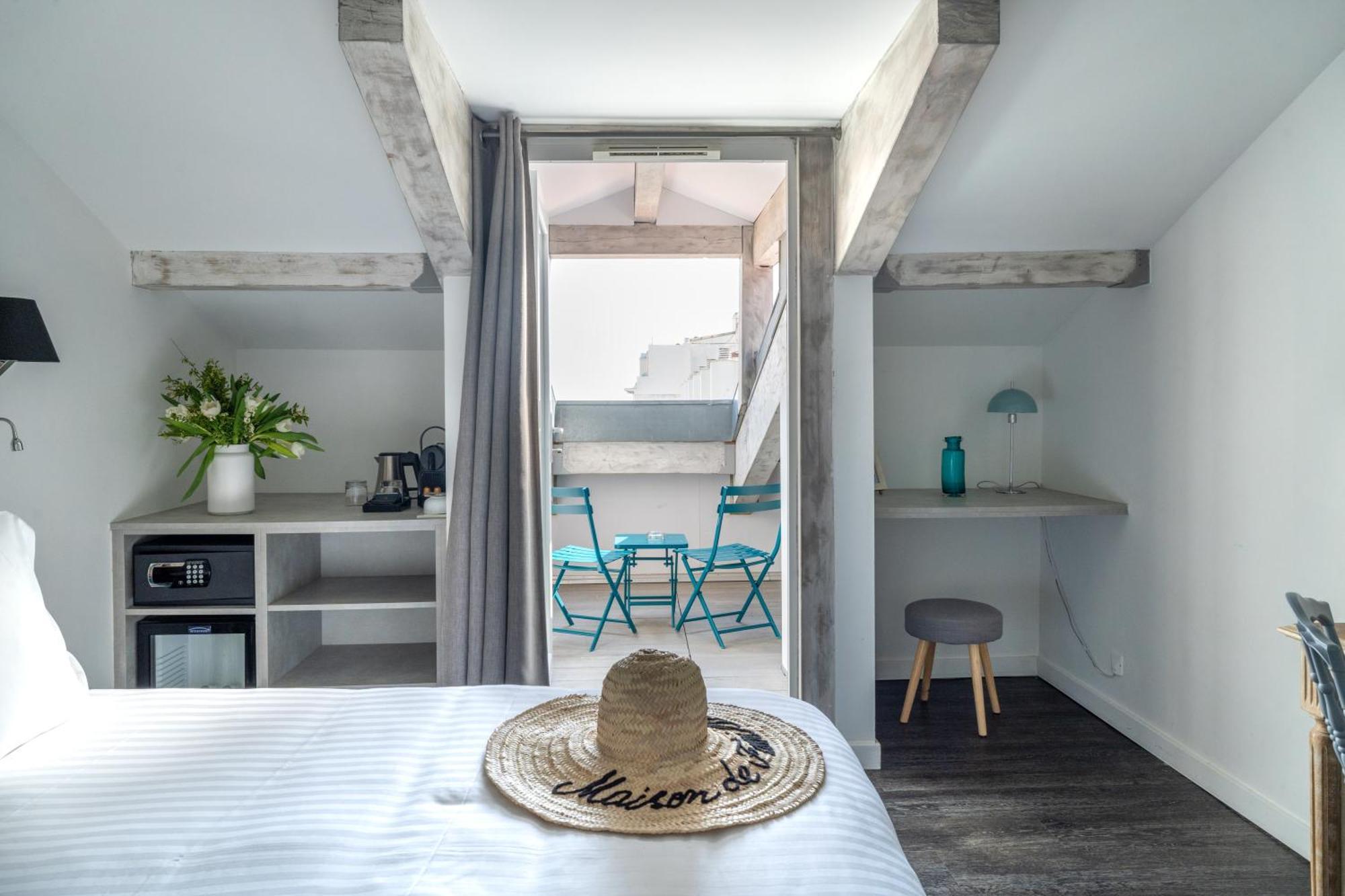 Prestige Room balcony