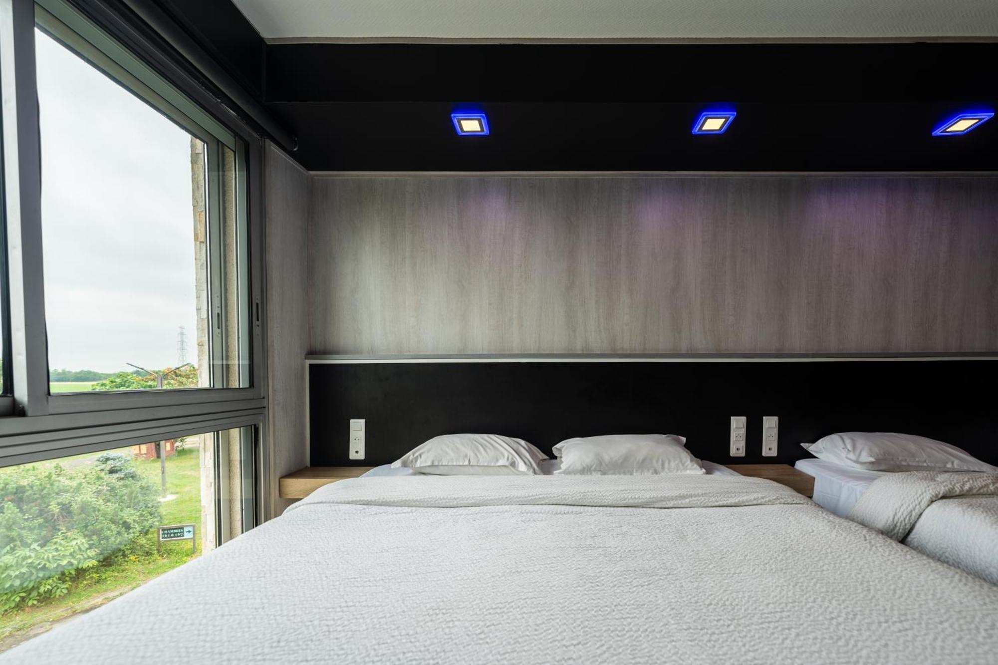 Family Room,1602335720:JPEG