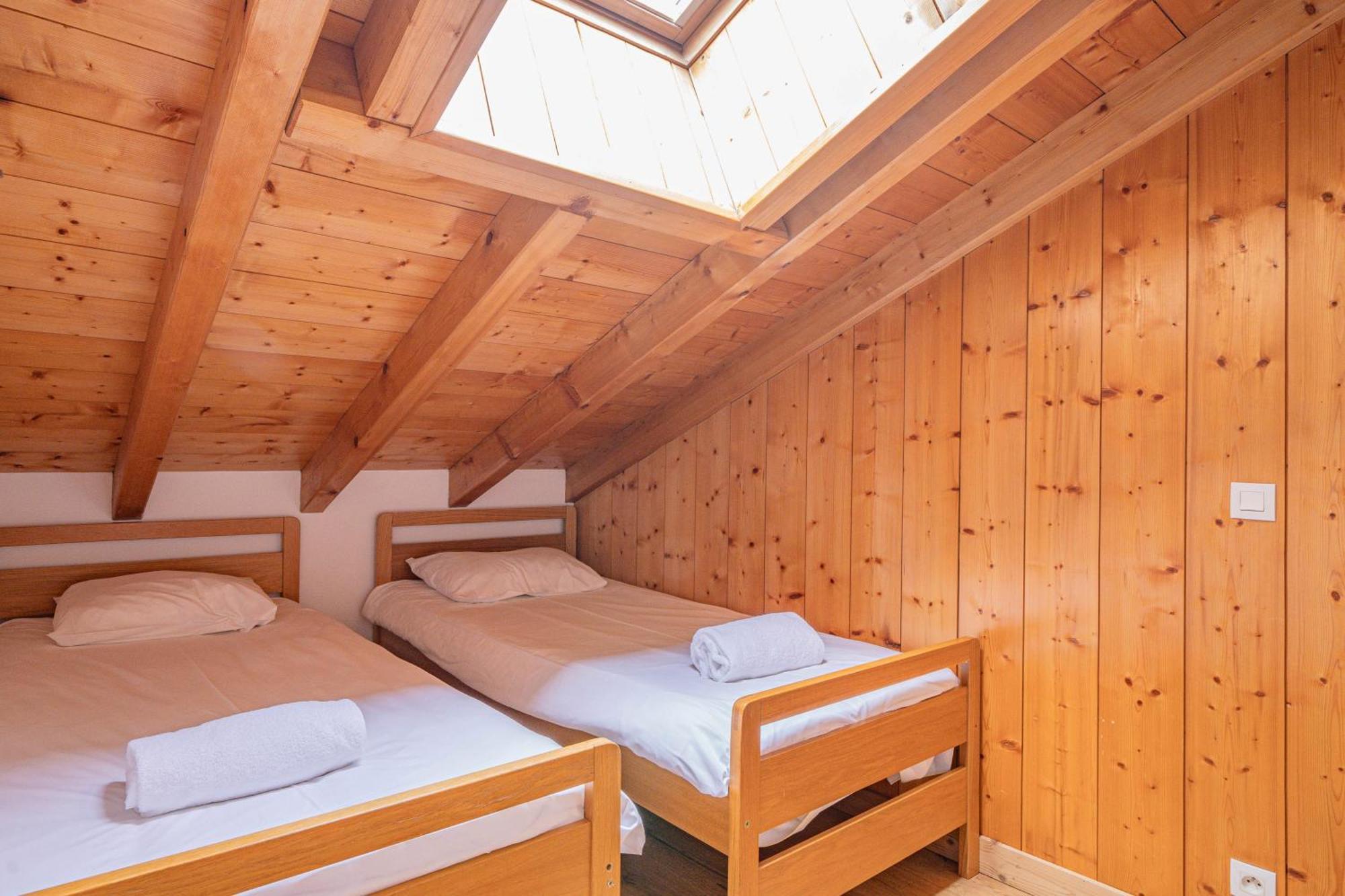 Three-Bedroom Apartment Mountain View