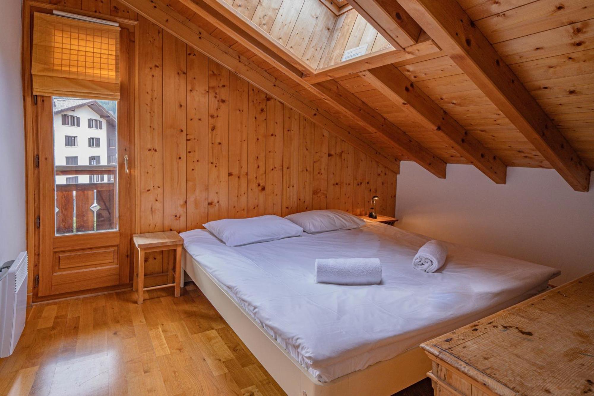 Three-Bedroom Apartment Mountain View