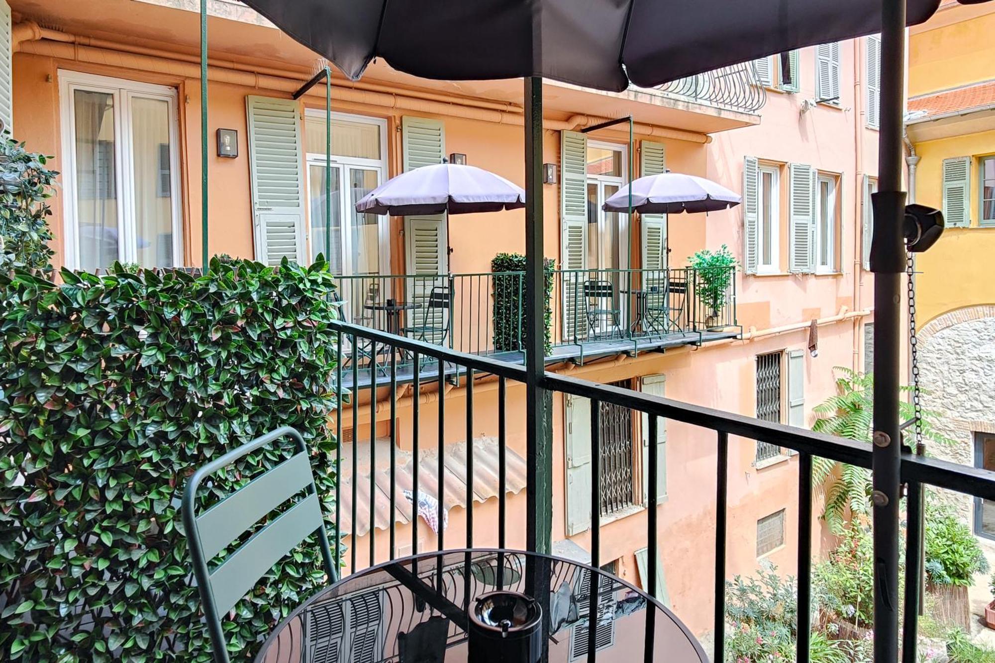 Standard Studio Balcony