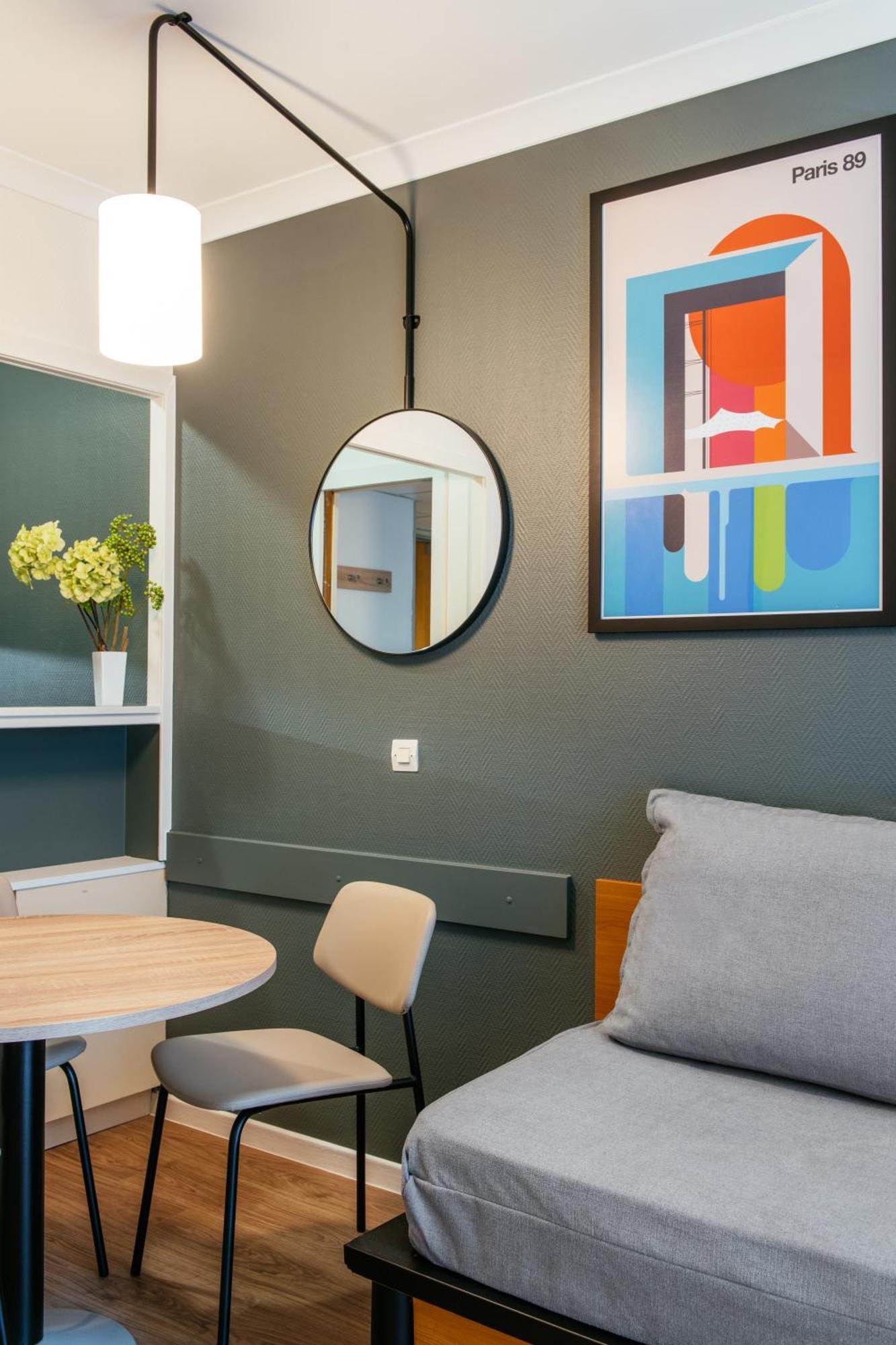 One-Bedroom Apartment Double Bed