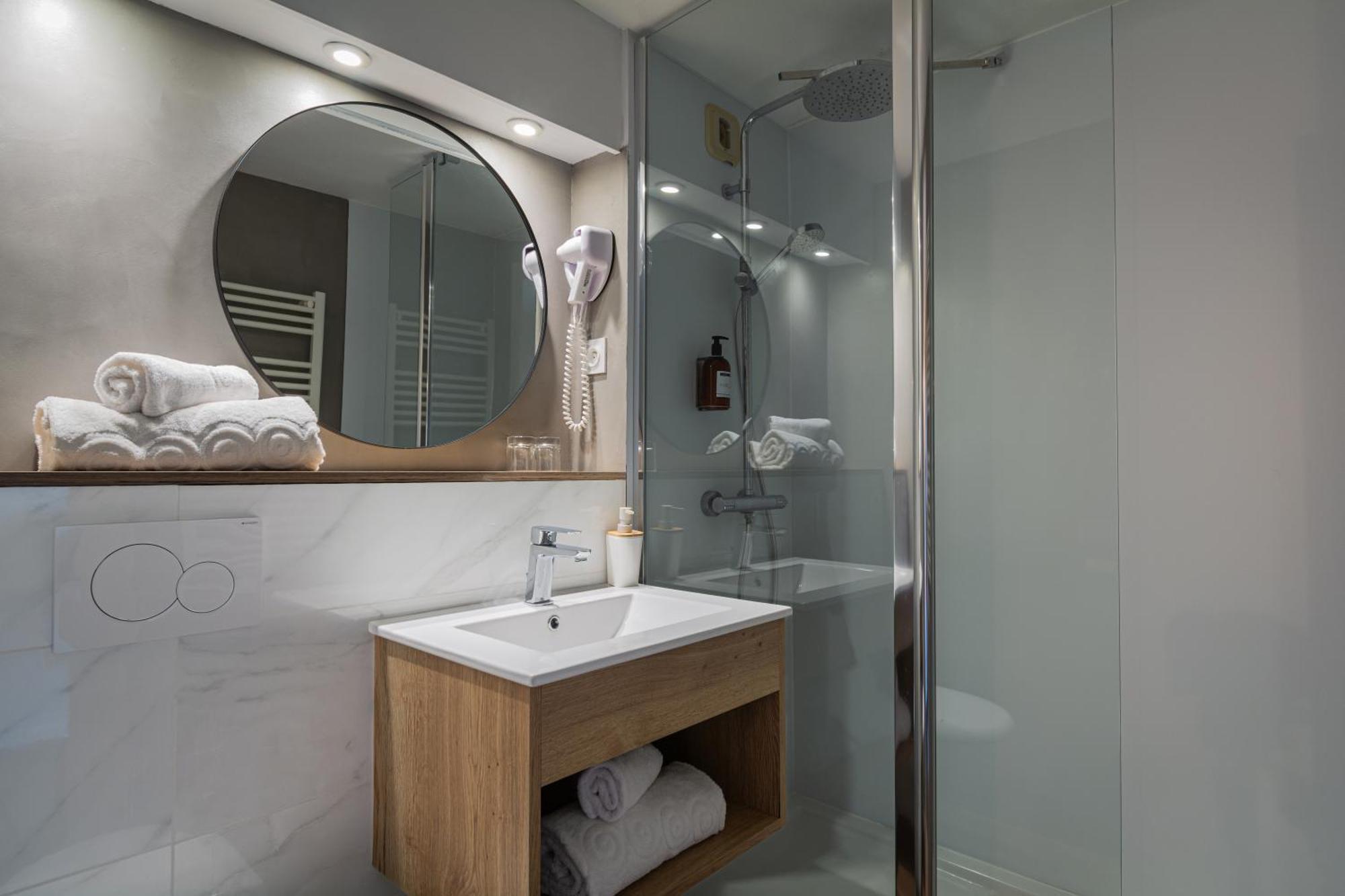 Classic Double Room,1607218421:JPEG