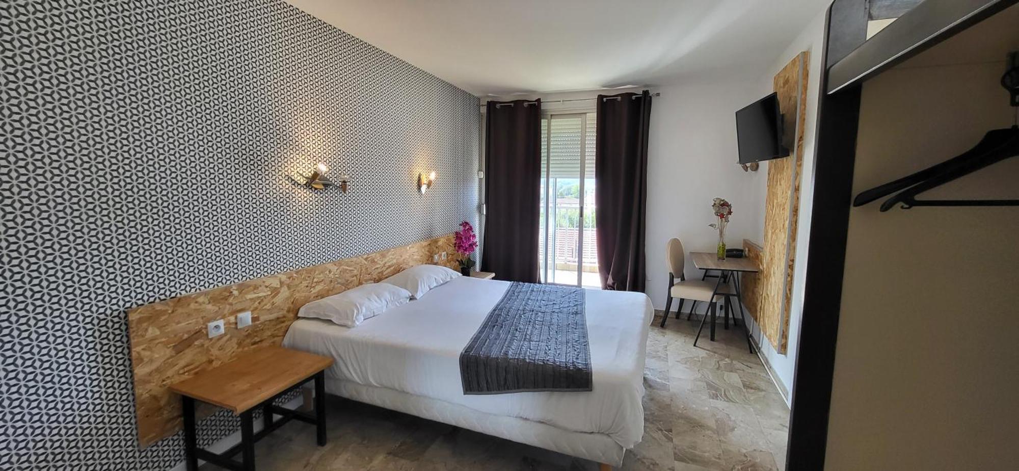 Large Double Room