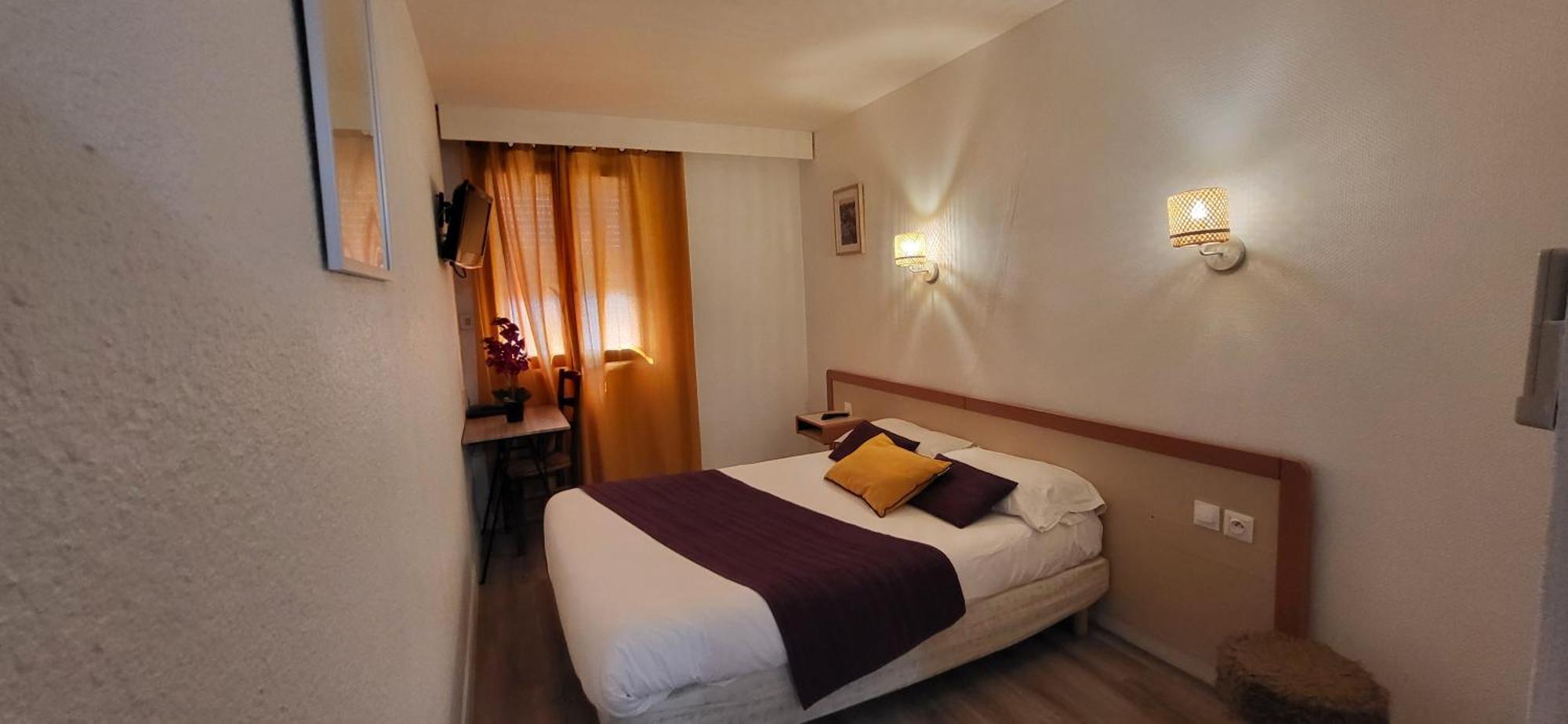 Double Room Shower