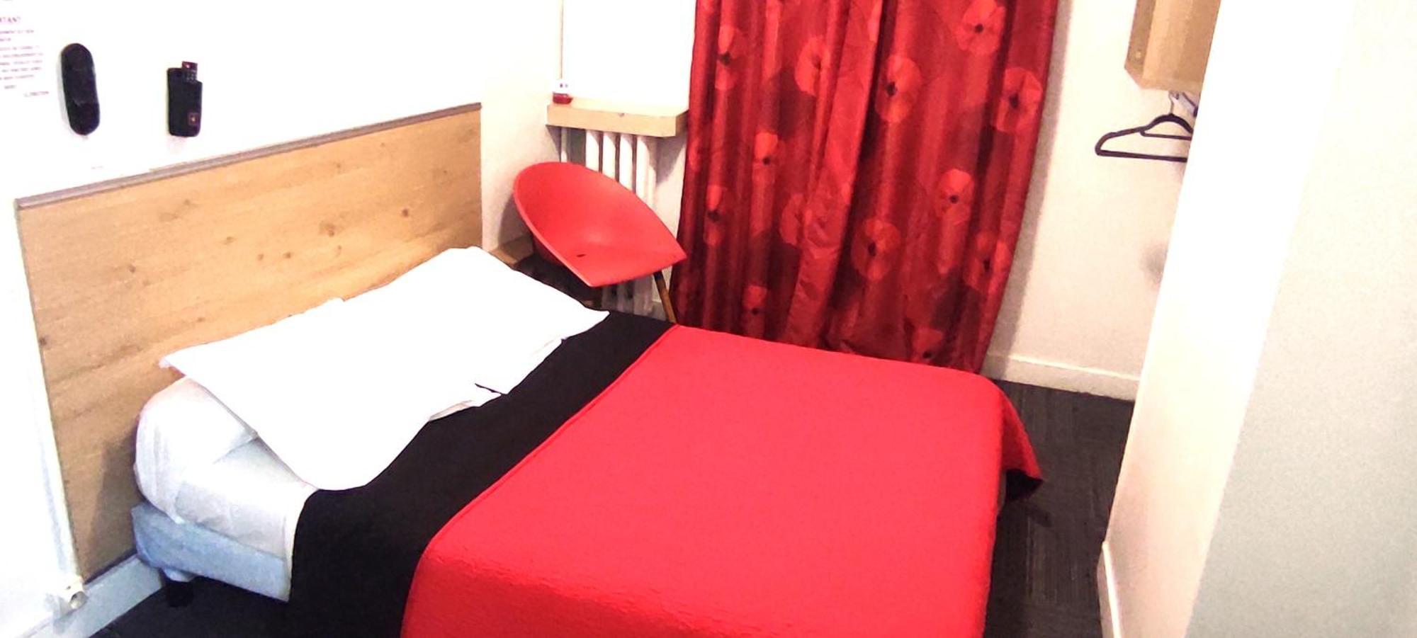 Standard Double Room Shared Toilet