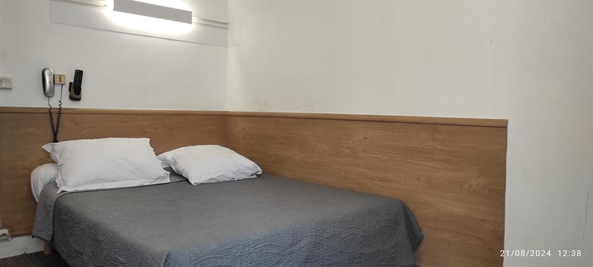 Double Room Private Bathroom