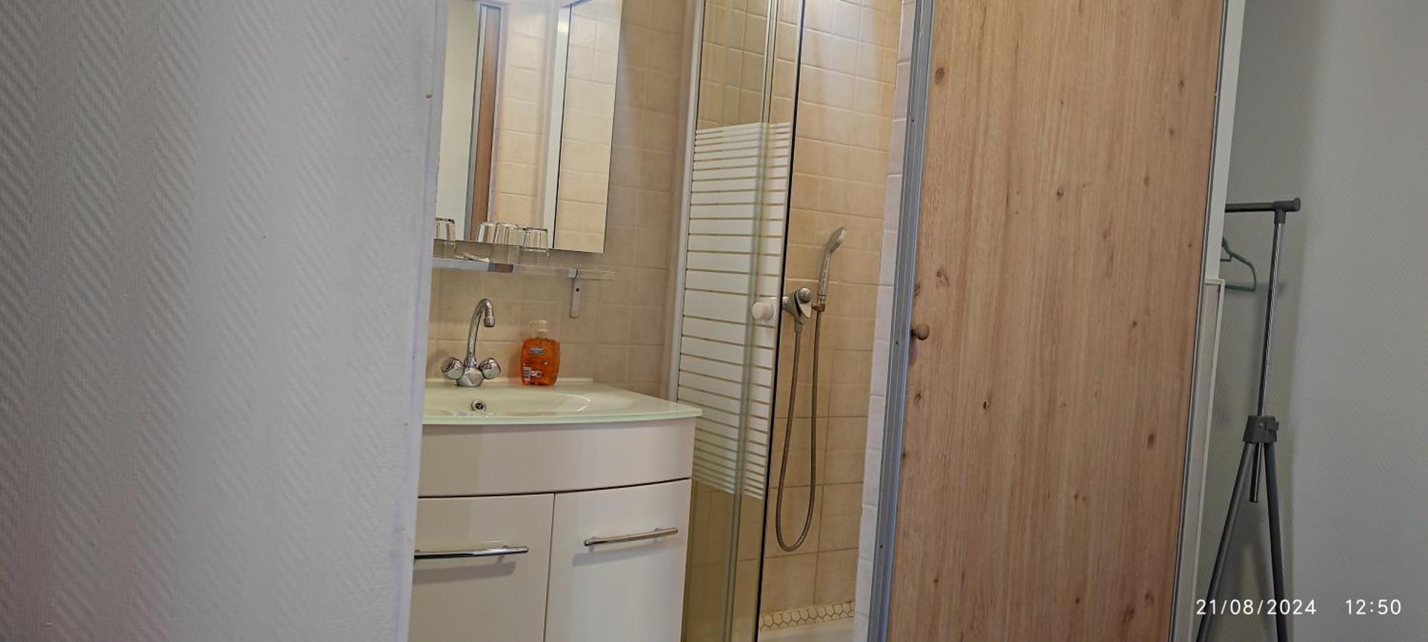 Double Room Private Bathroom