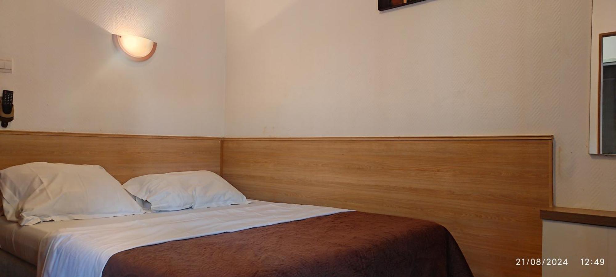 Double Room Private Bathroom