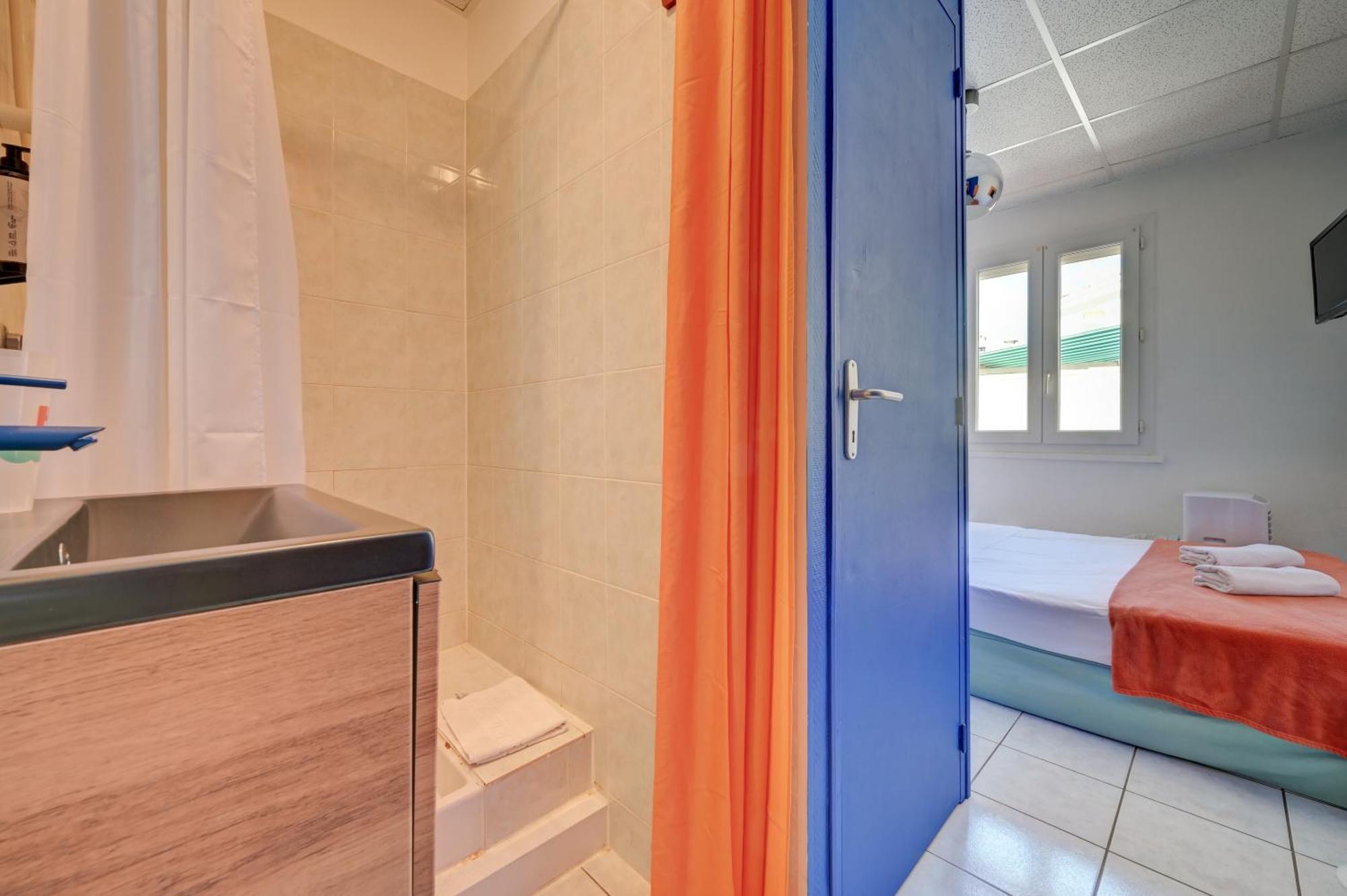 Economy Single Room