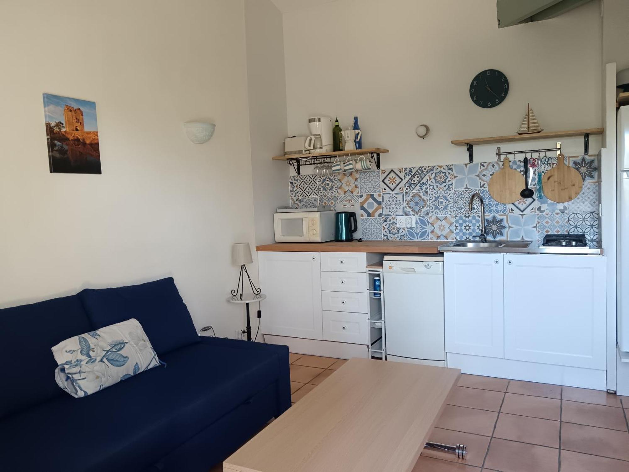 Studio Apartment