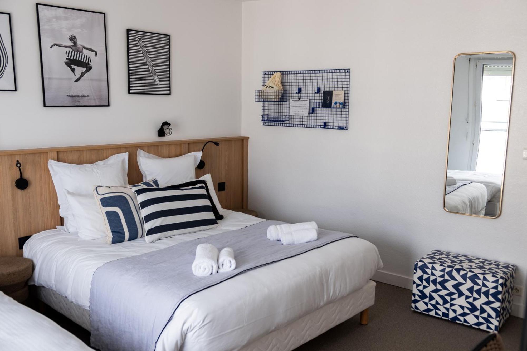 Double Room,1613683772:JPEG