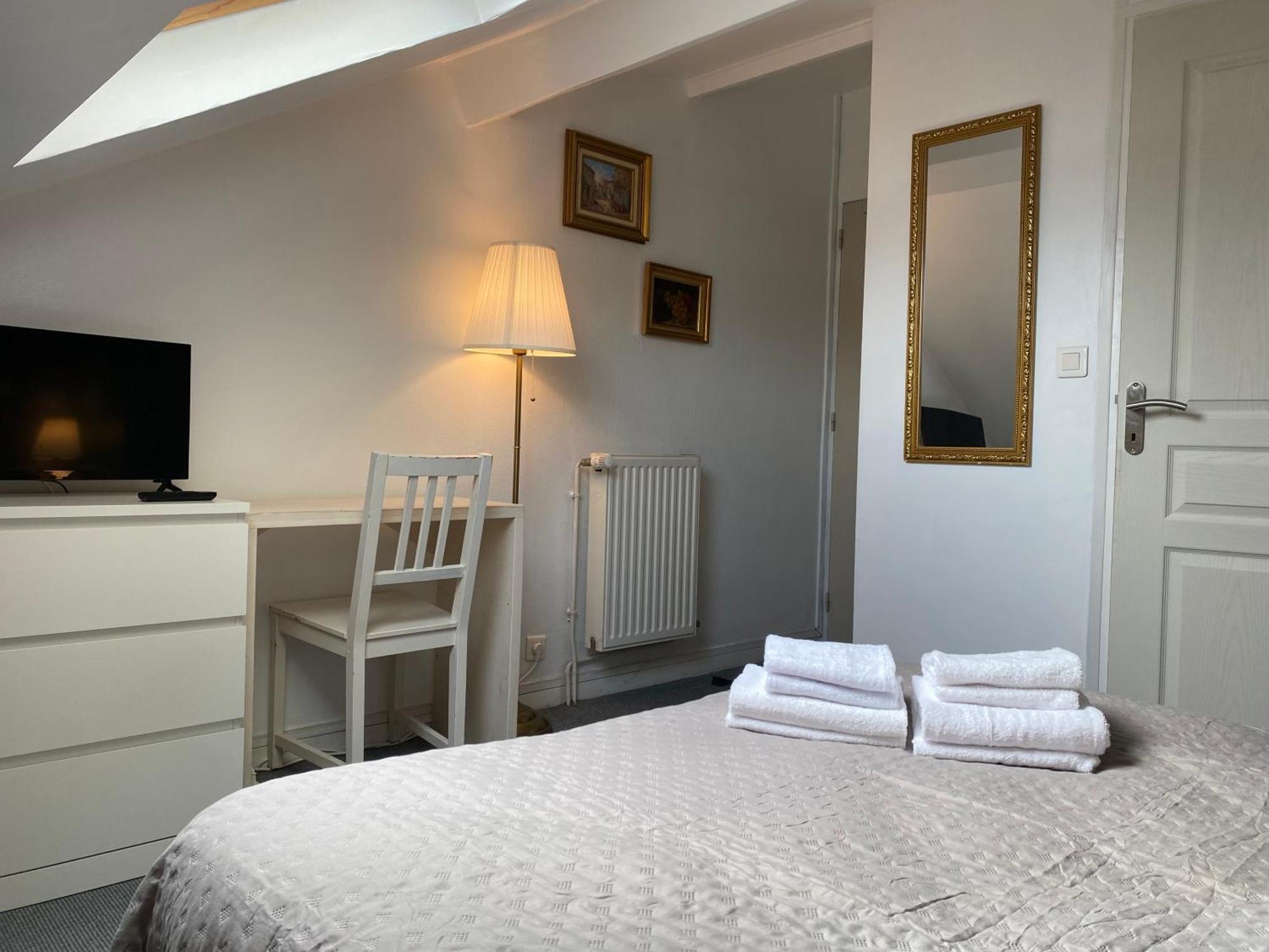 Small Single Room