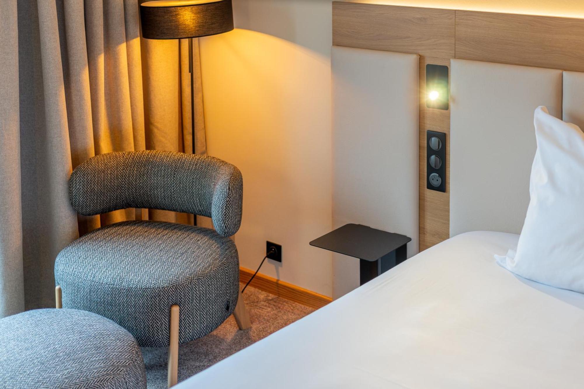 Deluxe Zimmer mit Kingsize-Bett und Terrasse - Nichtraucherzimmer