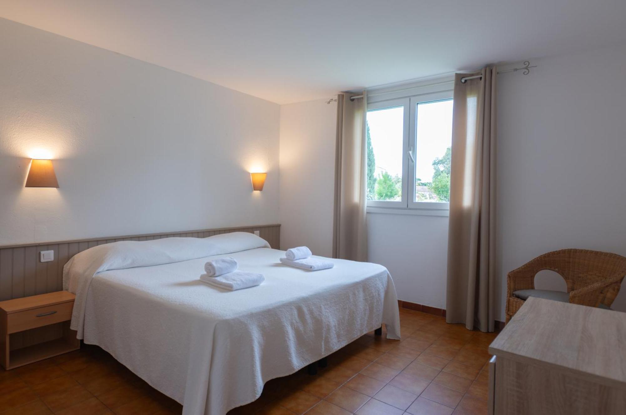 Appartamento con 2 Camere da Letto e Vista Giardino