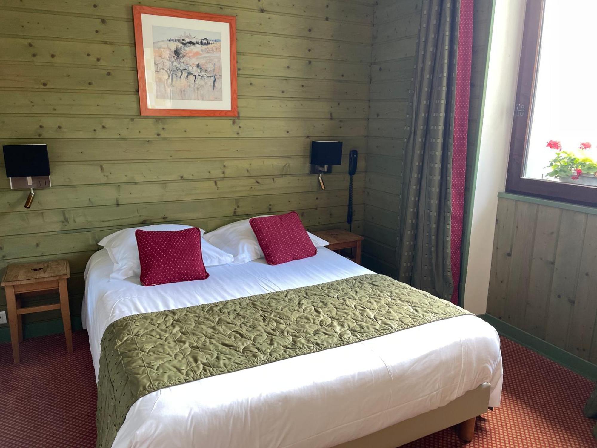Classic Double Room Lake Side